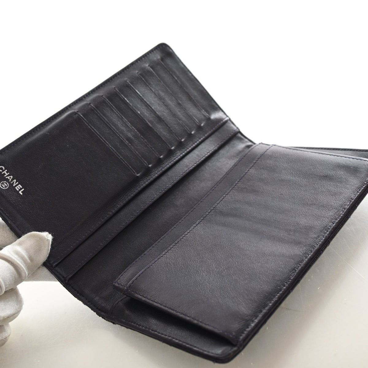 Chanel Patent Reissue Yen Wallet, photo 11 of 12