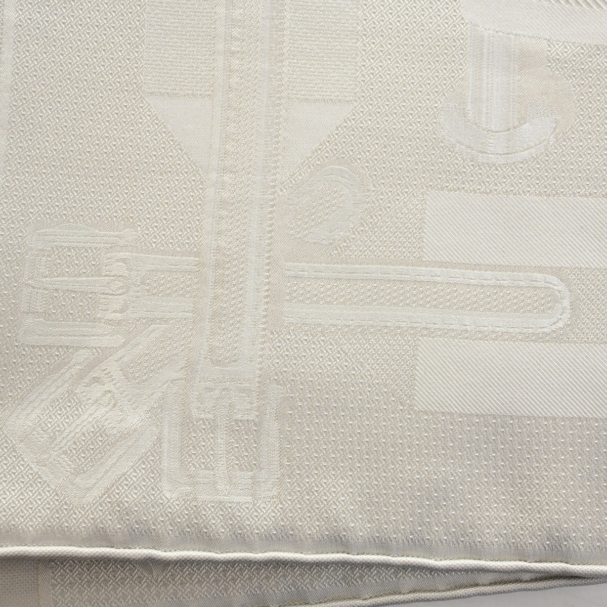 Pre-Owned Hermès Echarpe Foulard Les Sangles, detail view
