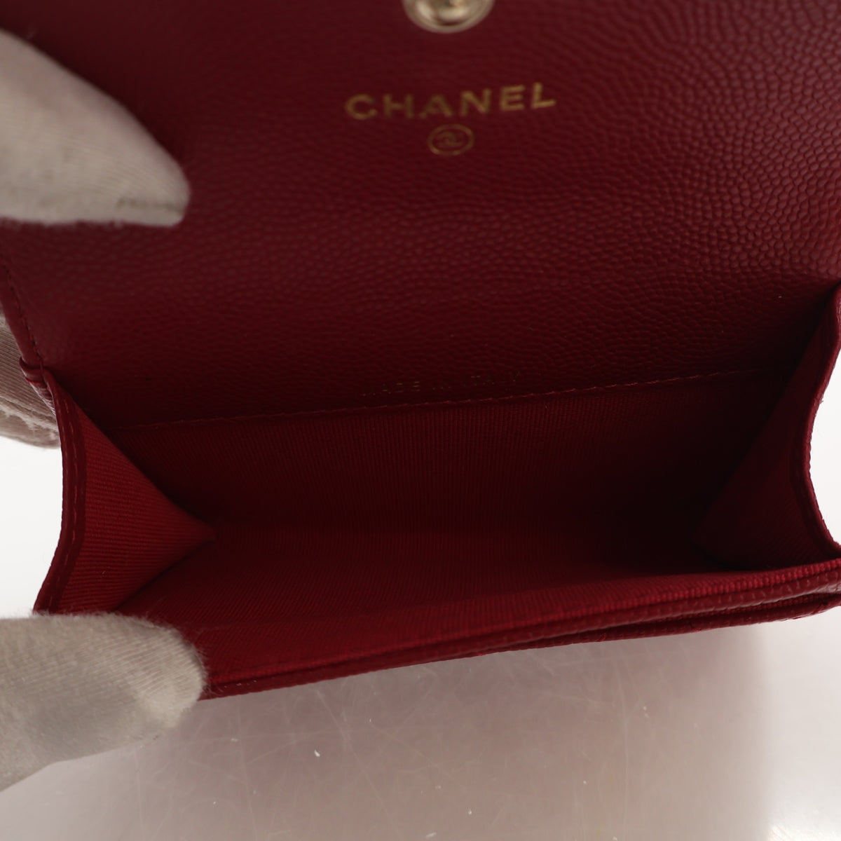Pre-Owned Chanel Wallet Caviar Leather Flap, open interior with lining