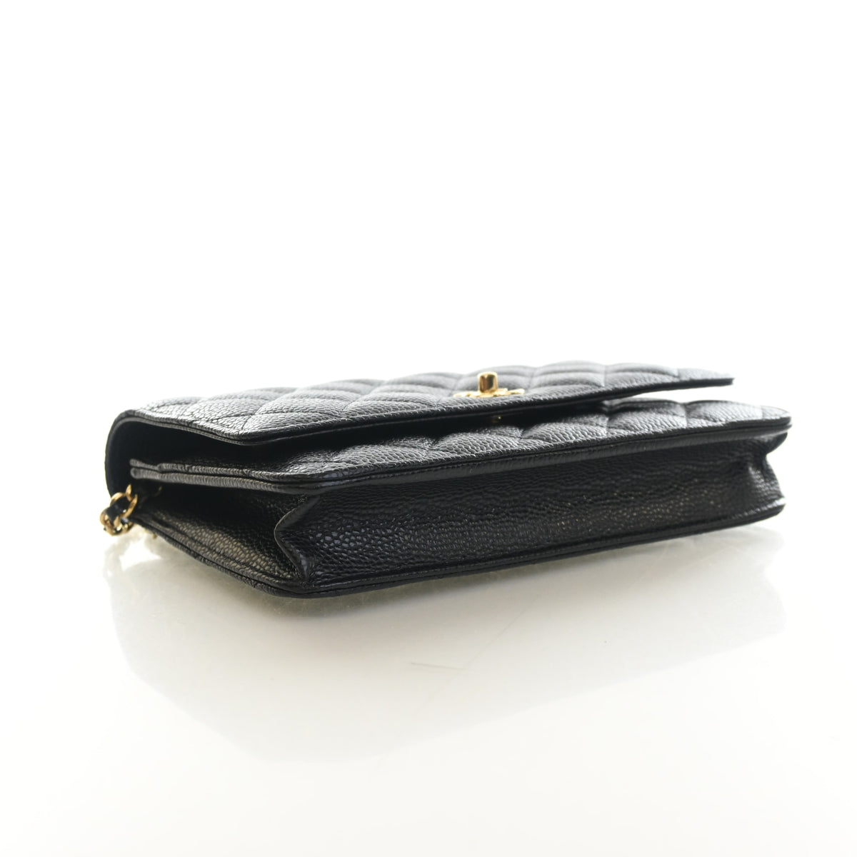 Pre-Owned Chanel Wallet On Chain Caviar Leather Turnlock WOC, base and feet view