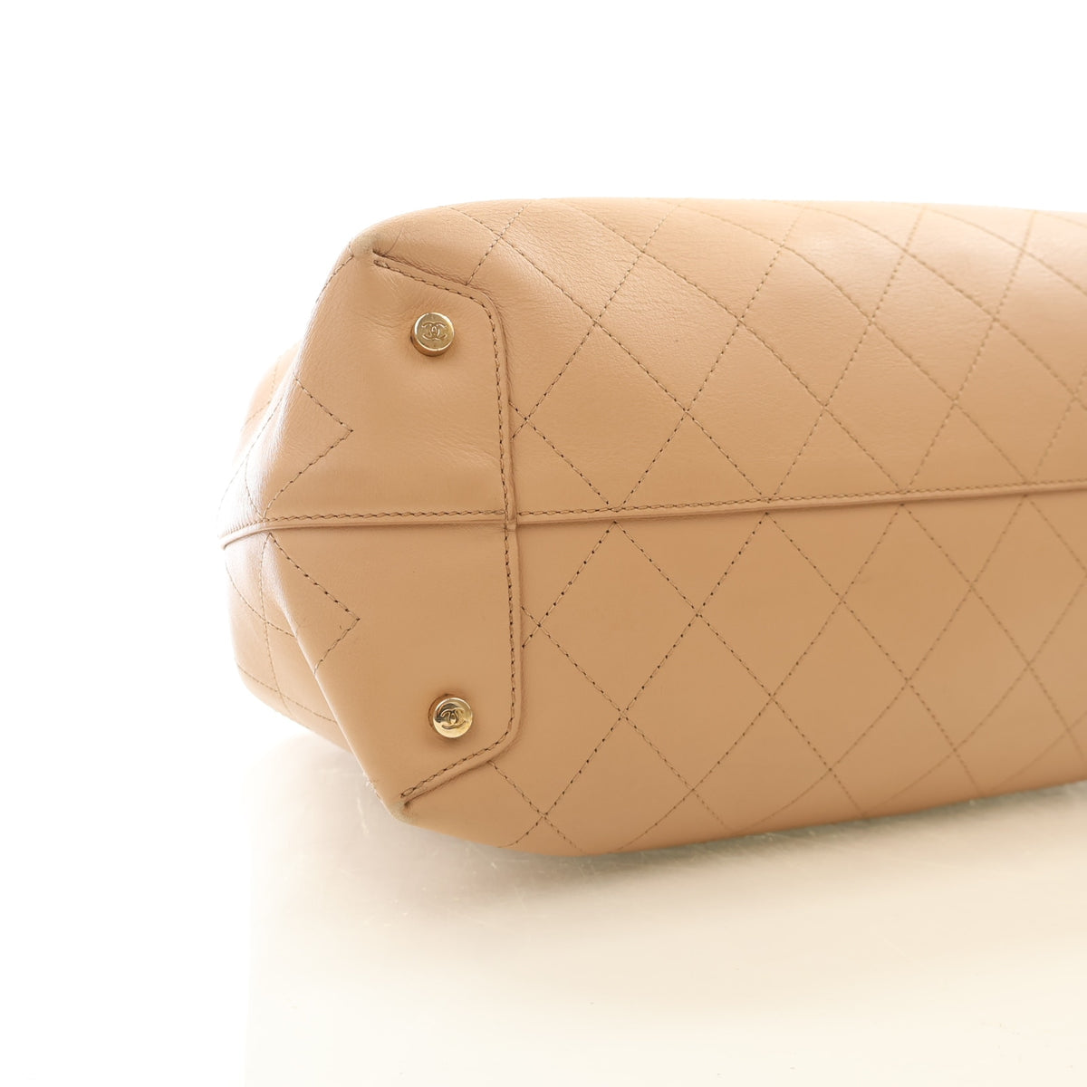 Pre-Owned Chanel Shopping Tote Large Calfskin Serial, base view