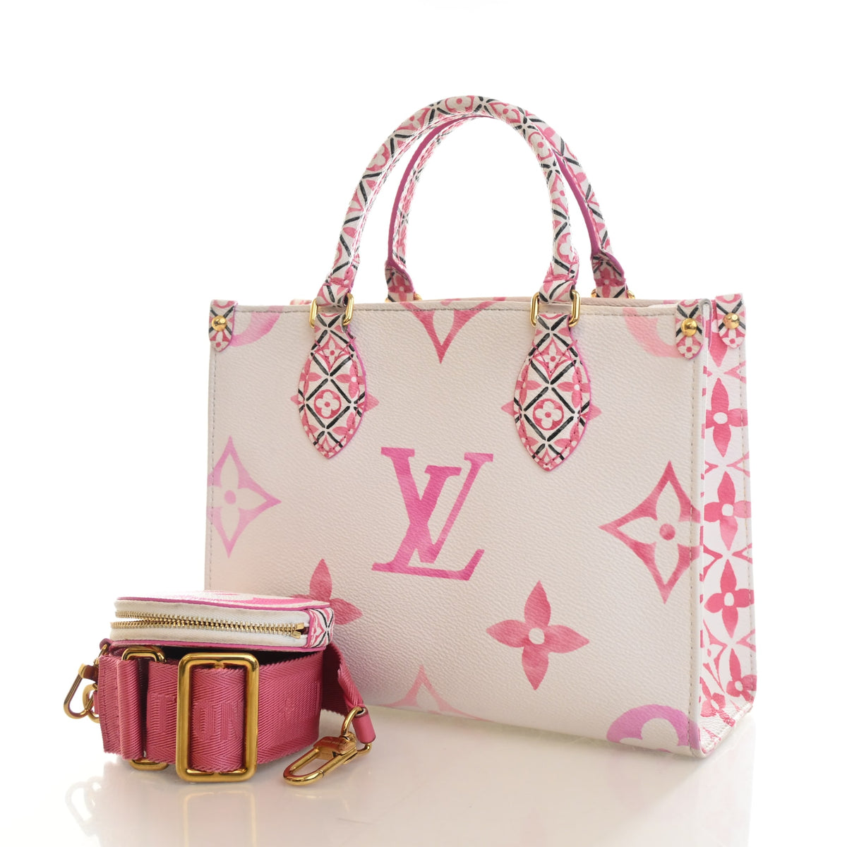 Pre-Owned Louis Vuitton Onthego PM Monogram Giant By The Pool 2.0, front view, photo 3 of 20