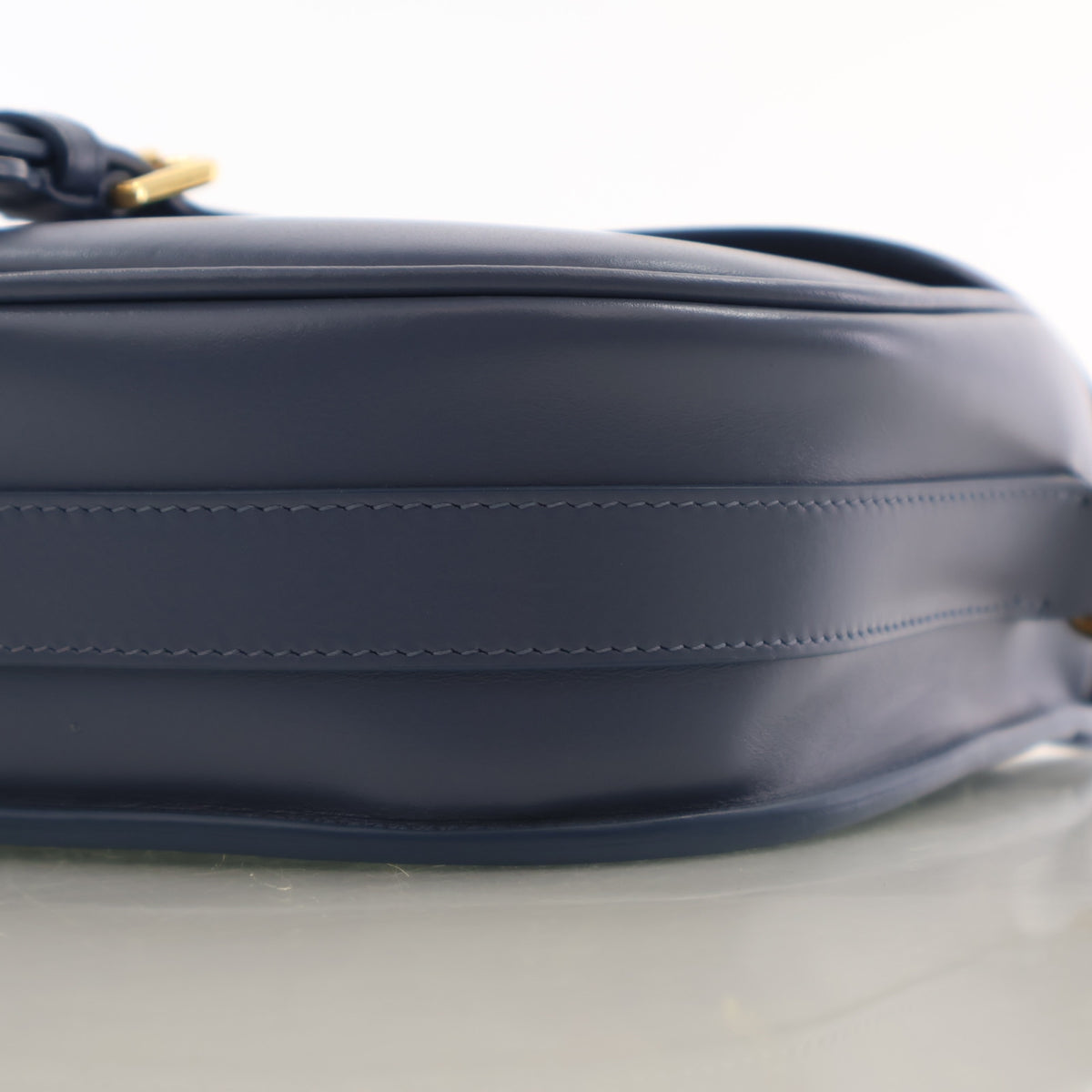 Pre-Owned Christian Dior Bobby Medium Calfskin, side profile, photo 8 of 16