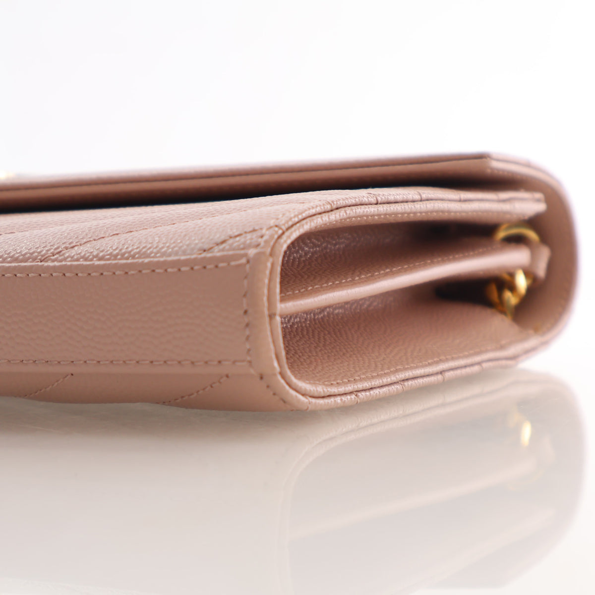 Pre-Owned Saint Laurent Chain Wallet Calfskin Cassandre Envelope, side profile, photo 8 of 19