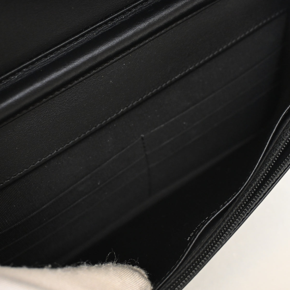 Pre-Owned Chanel Wallet On Chain Caviar Leather Boy WOC, open interior with lining