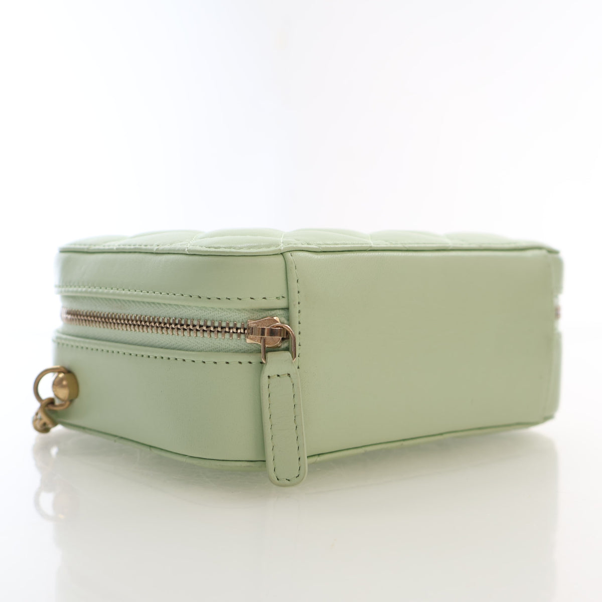 Pre-Owned Chanel Case Mini Lambskin Pearl Crush Camera Bag, side profile