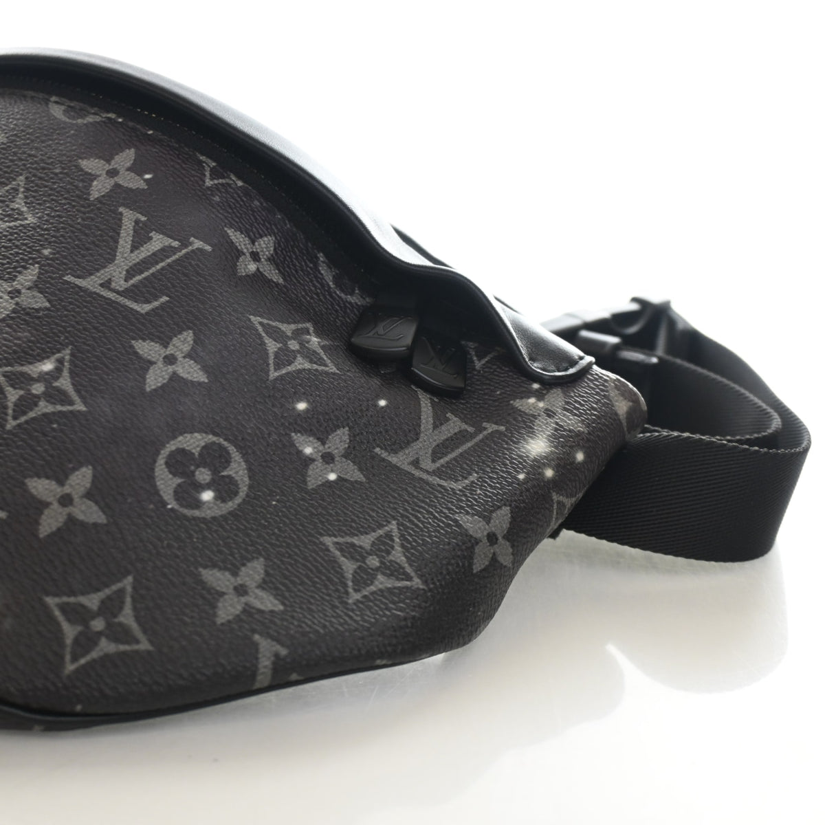 Pre-Owned Louis Vuitton Monogram Galaxy Bumbag, side profile, photo 6 of 9