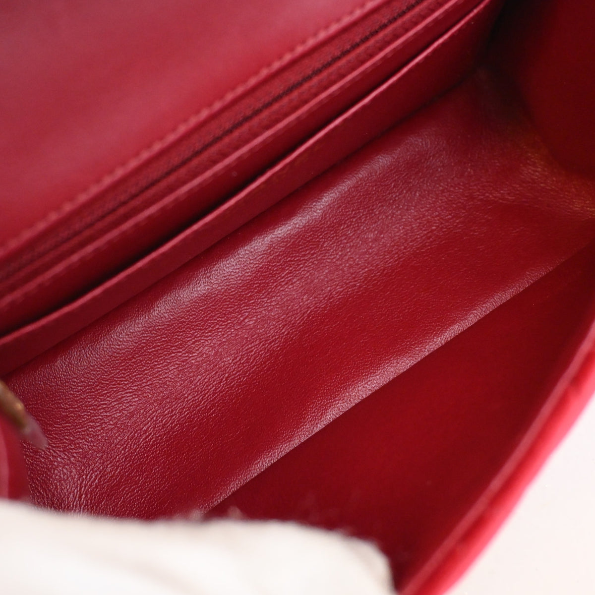 Pre-Owned Chanel Flap Bag 224 Velvet Reissue 2.55, open interior with lining