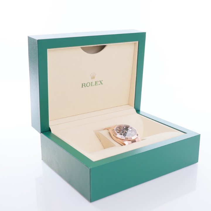 Rolex Sky-Dweller Oyster Everose Gold Chocolate 42