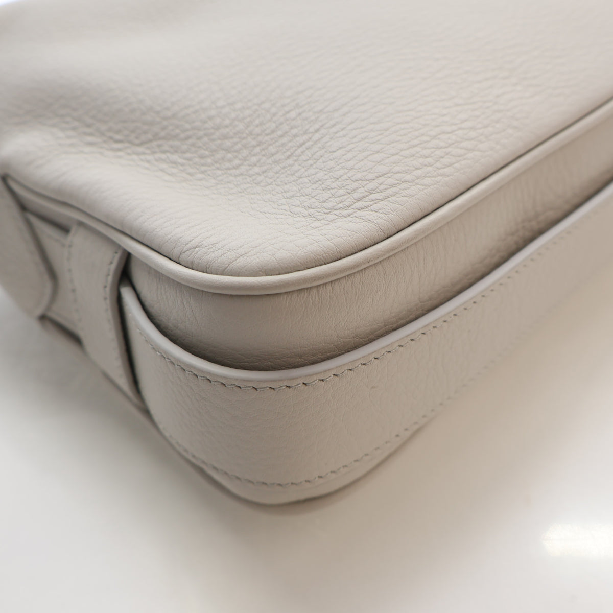Pre-Owned Celine Medium Calfskin Romy, side profile, photo 12 of 16