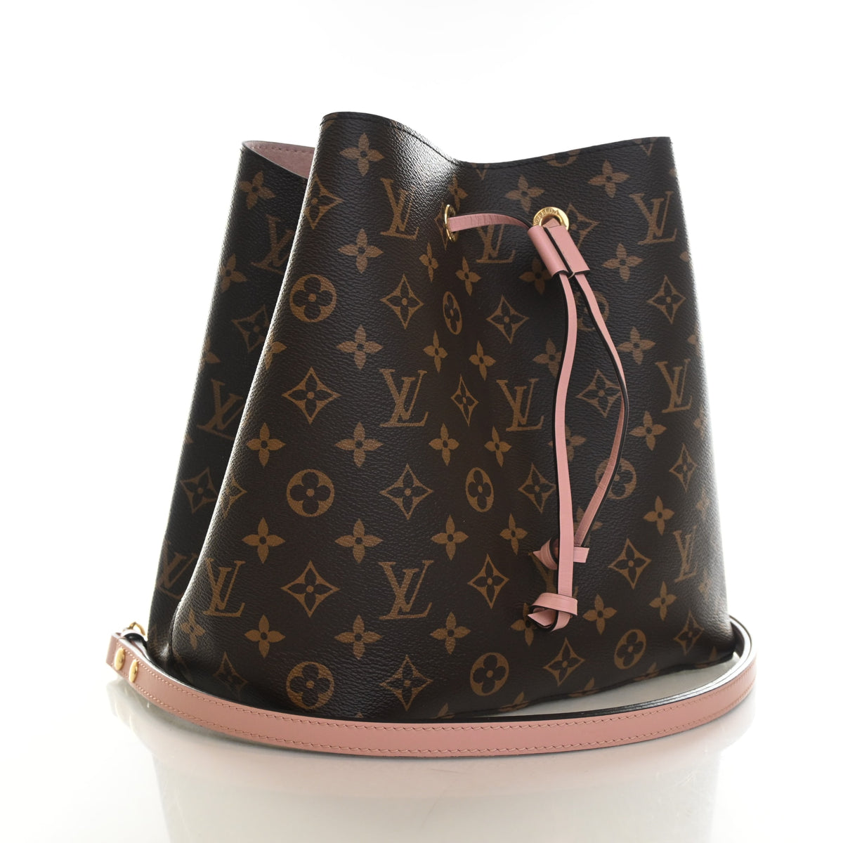 Pre-Owned Louis Vuitton MM Monogram Neo Noe, three-quarter view, authenticated at Luxe Du Jour