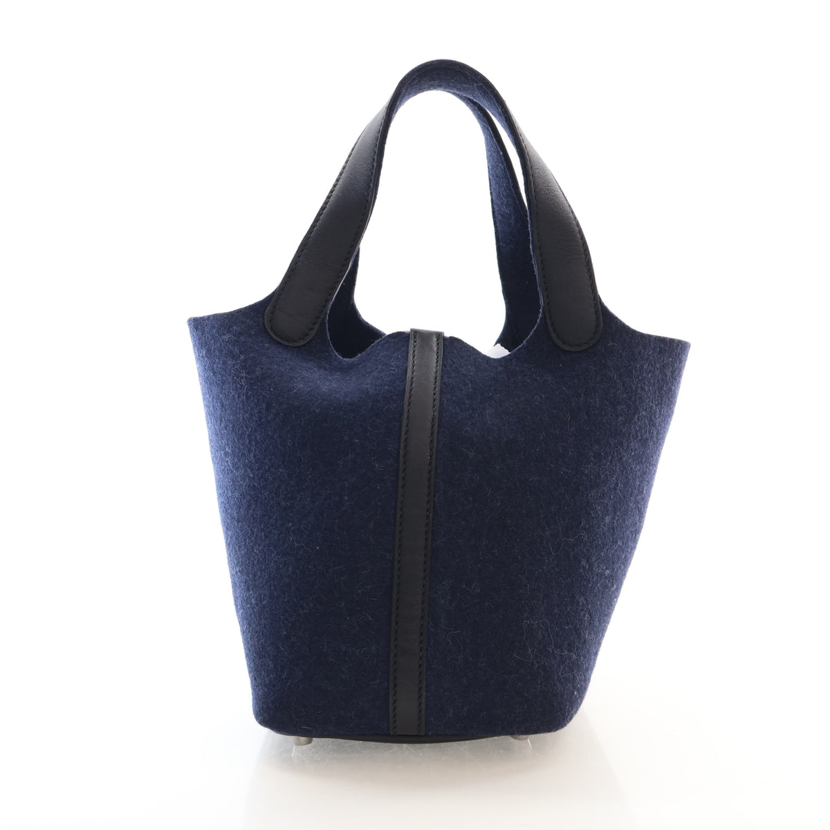 Pre-Owned Hermès Picotin Lock 18 Bleu Nuit Feutre, front view, photo 11 of 14