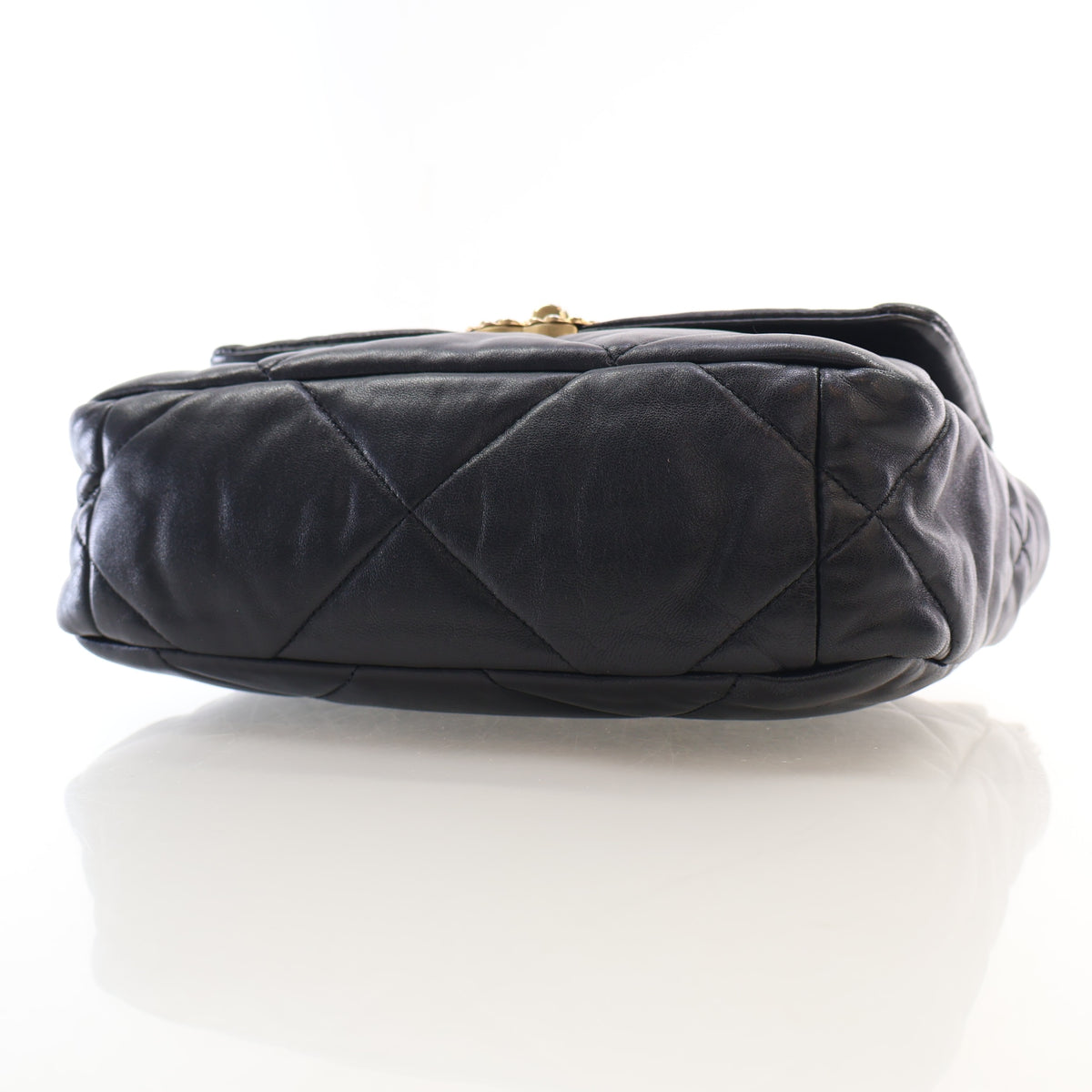 Pre-Owned Chanel 19 Flap Bag Medium Lambskin, base view, photo 7 of 19