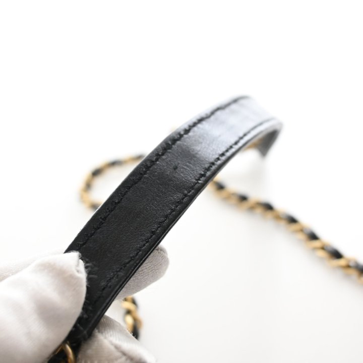 Chanel Mini Lambskin Wallet On Chain (WOC), photo 17 of 20