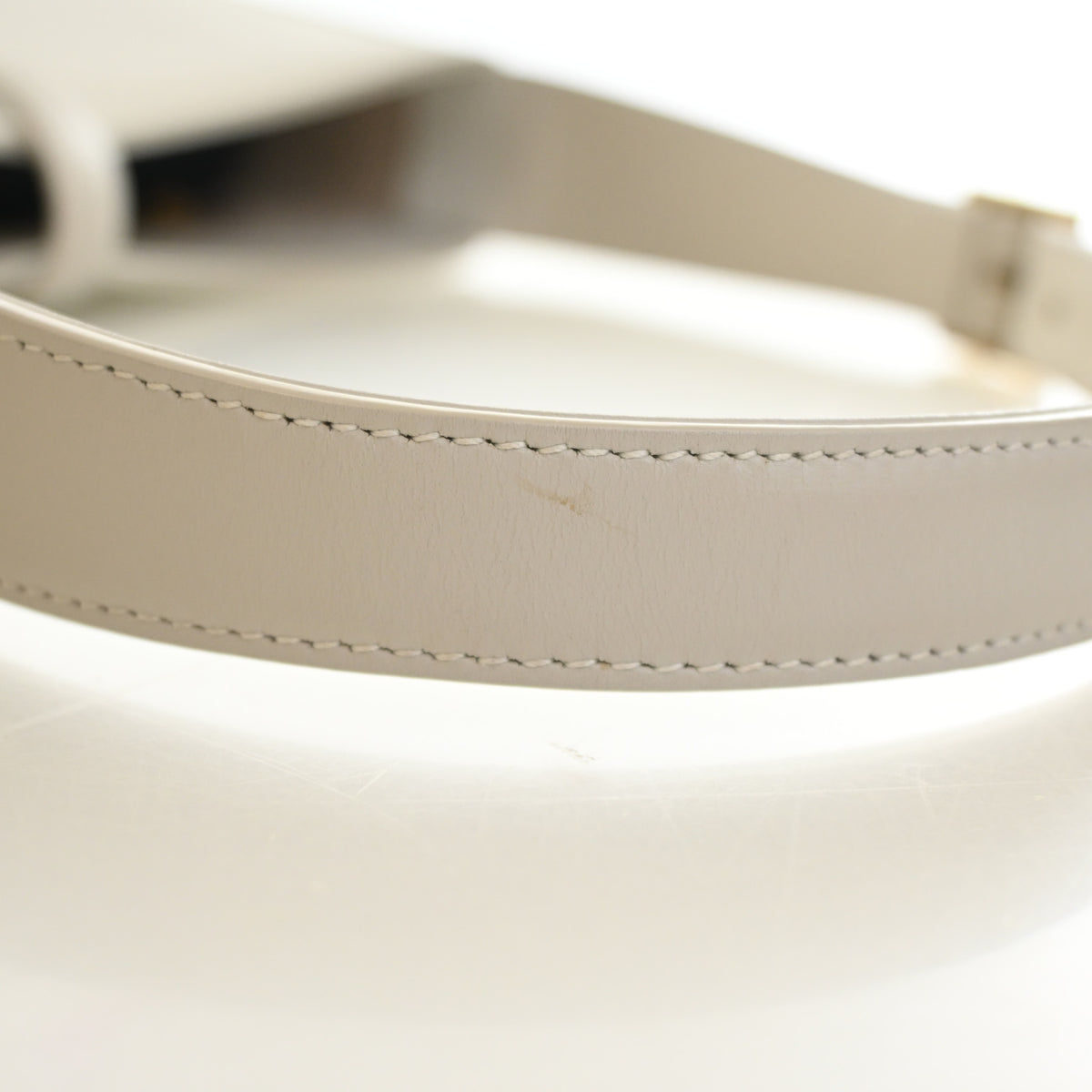 Pre-Owned Saint Laurent Box Calf Le 5 A 7, side profile, photo 13 of 17