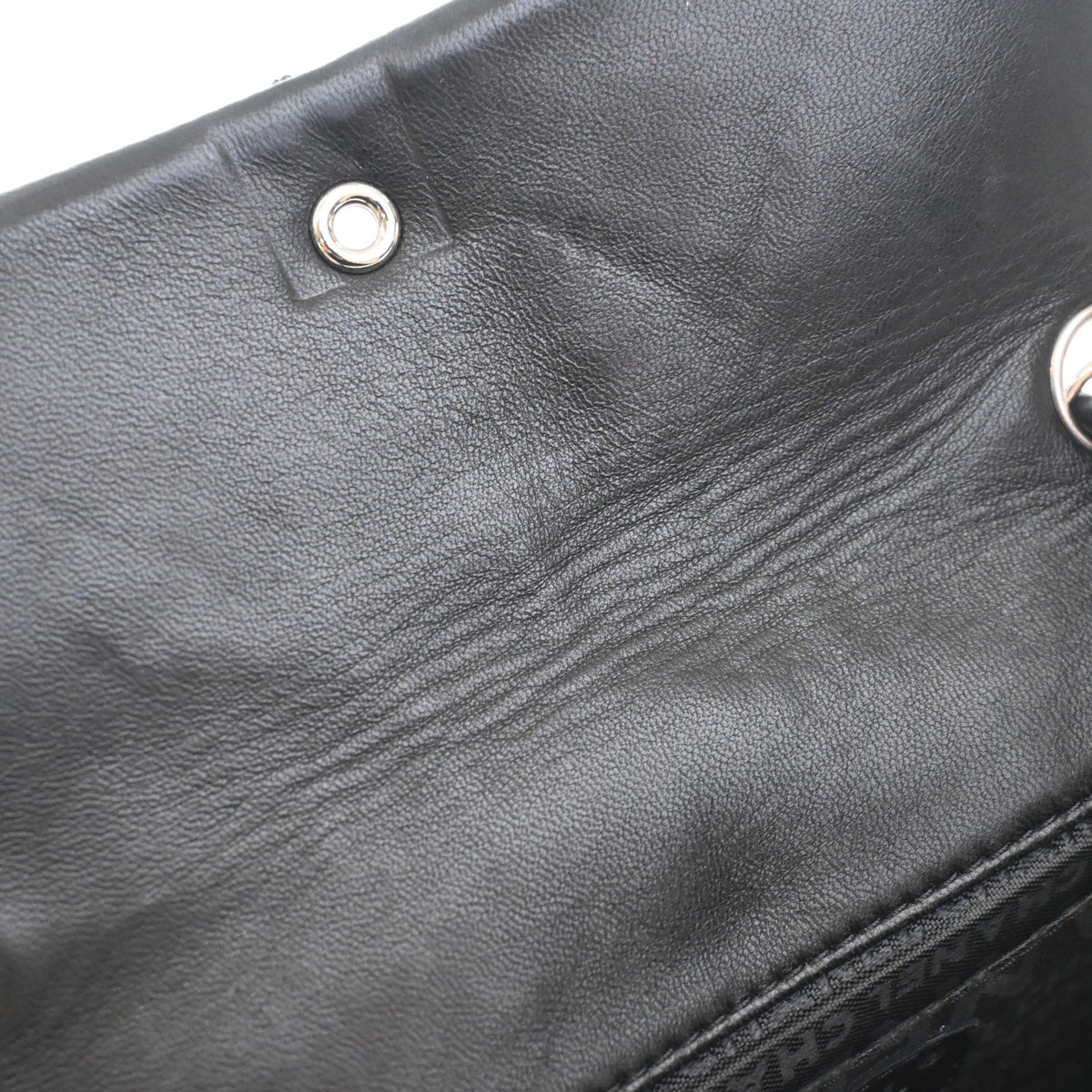 Vintage Chanel Flap Bag Calfskin Diamond Stitch CC, open interior
