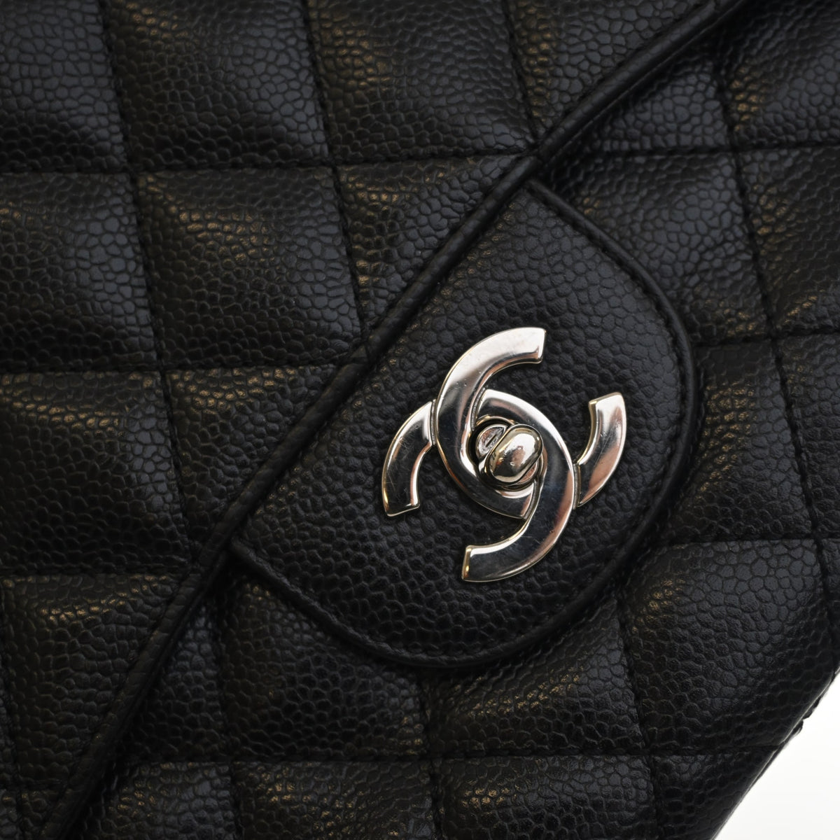 Chanel Jumbo Caviar Classic Single Flap Bag, photo 4 of 14