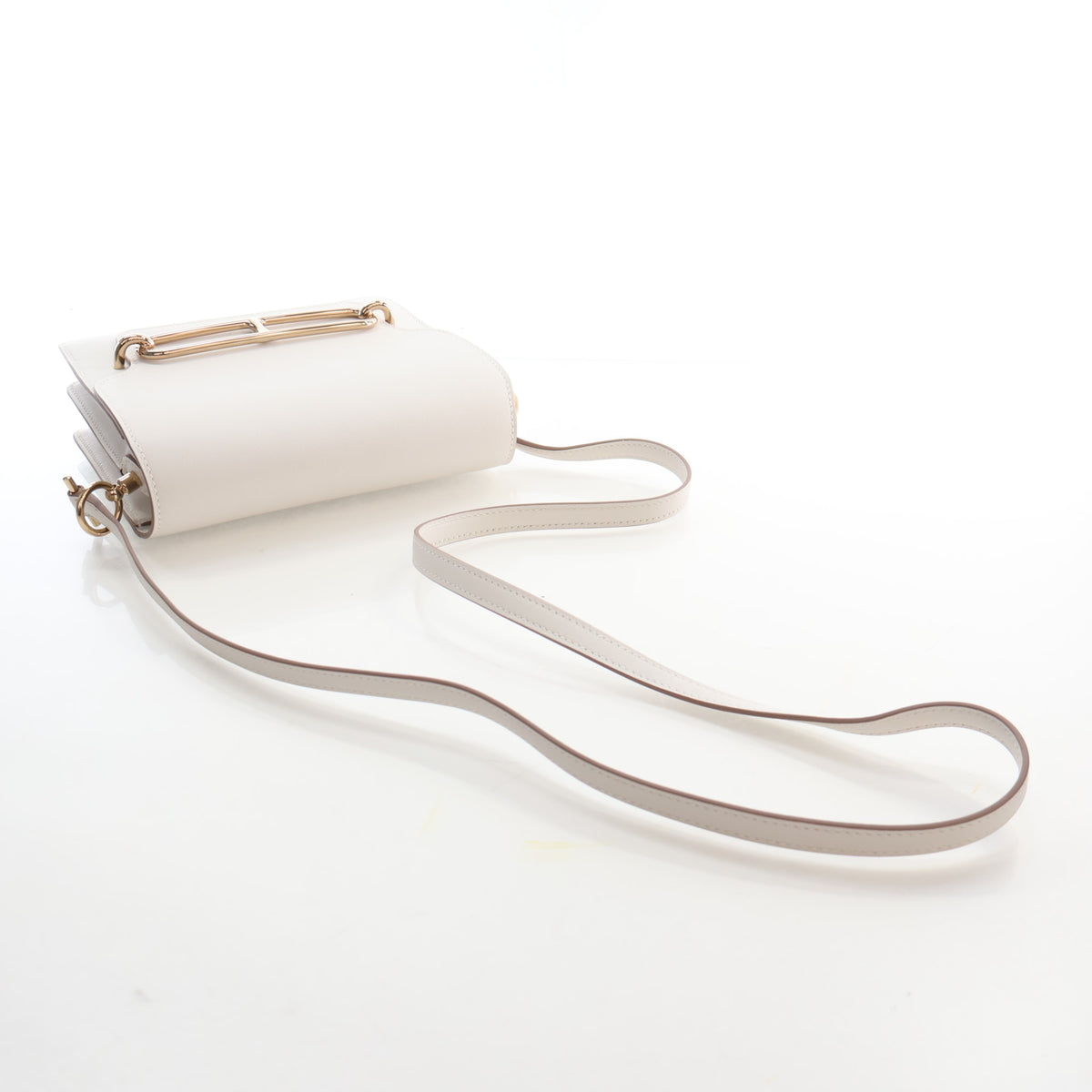 Pre-Owned Hermès Mini Beton Evercolor Leather Sac Roulis, side profile, photo 9 of 17
