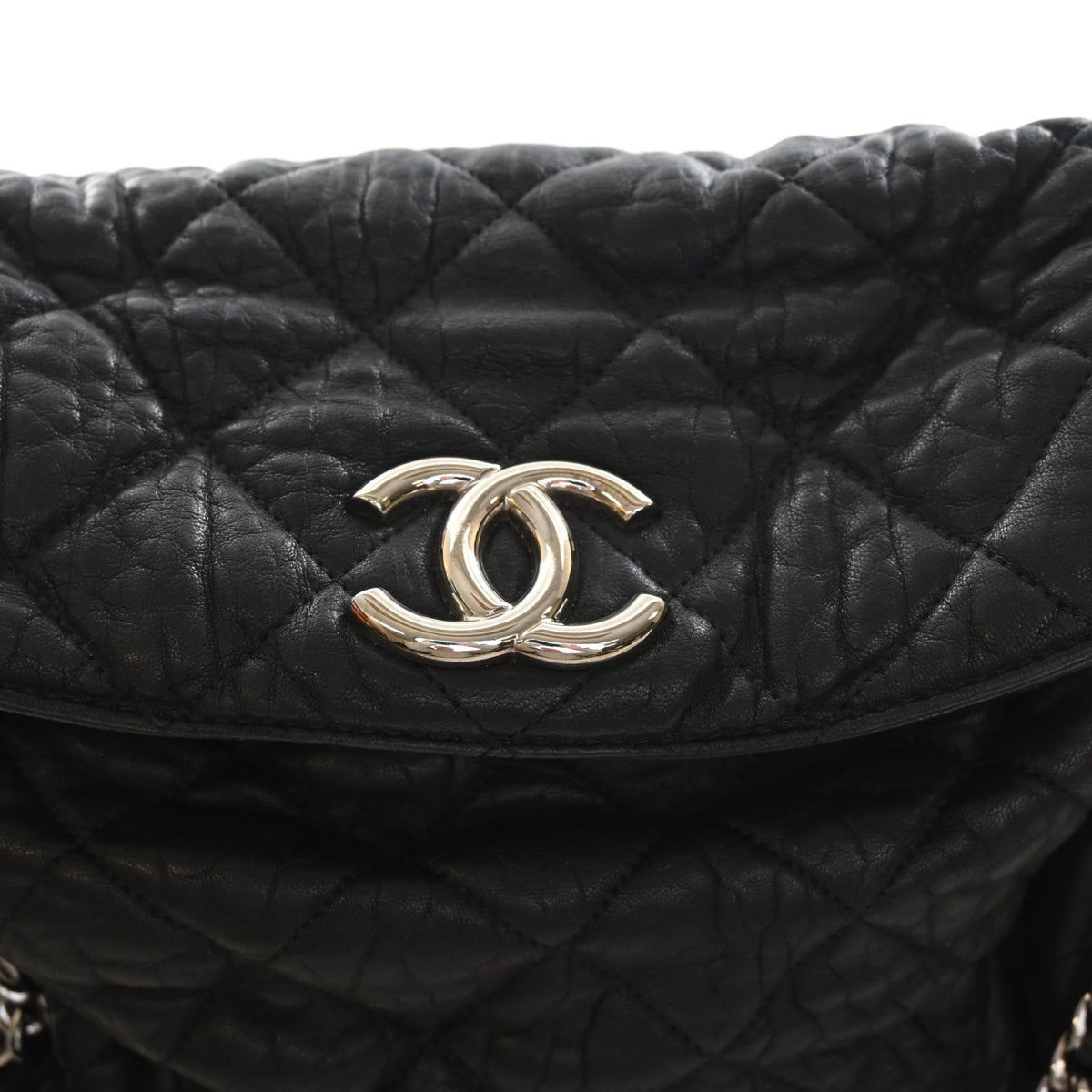 Pre-Owned Chanel Hobo Chain Lambskin Around Bag, gold embossed logo detail