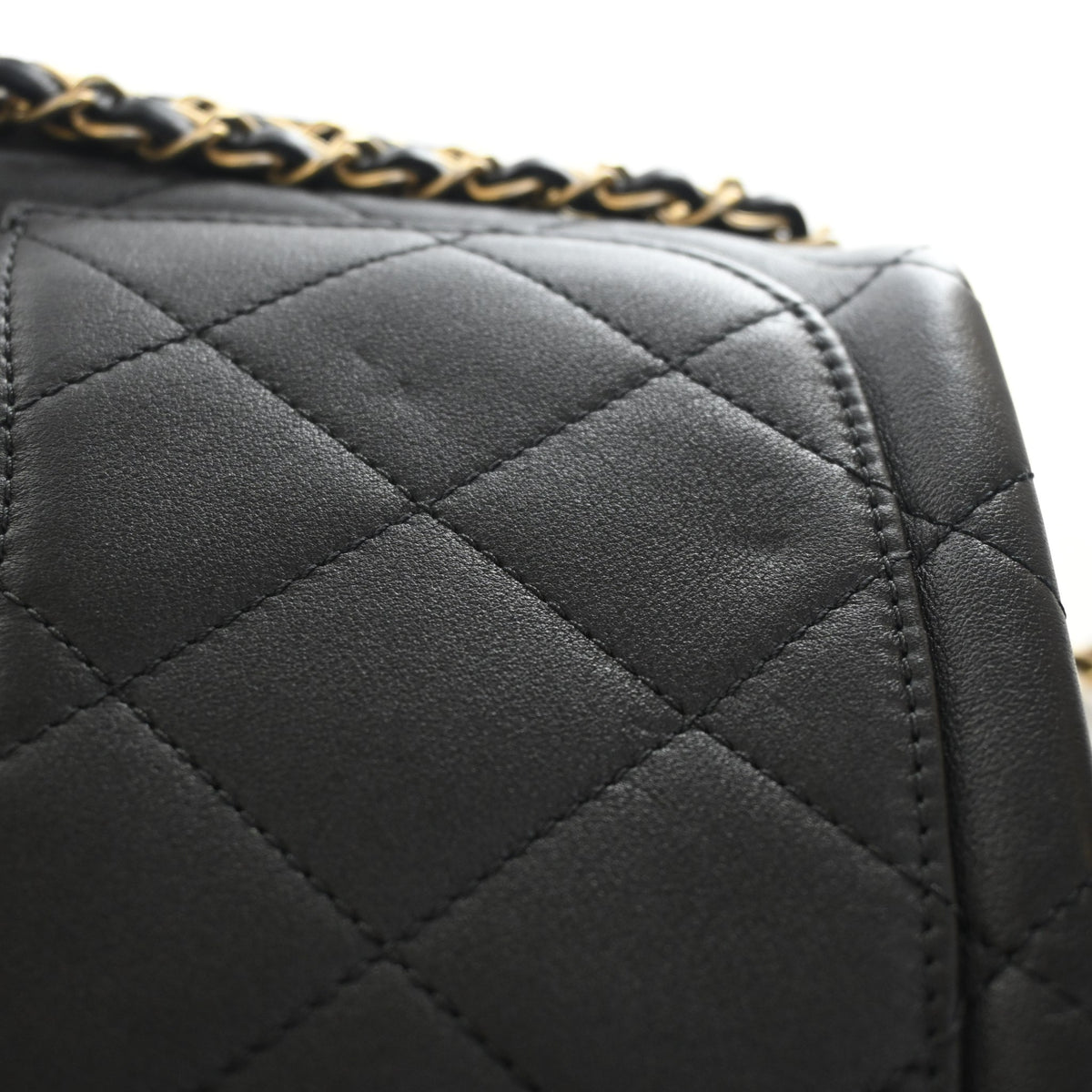 Pre-Owned Chanel Hobo Small Lambskin Chain Bag, gold hardware close-up