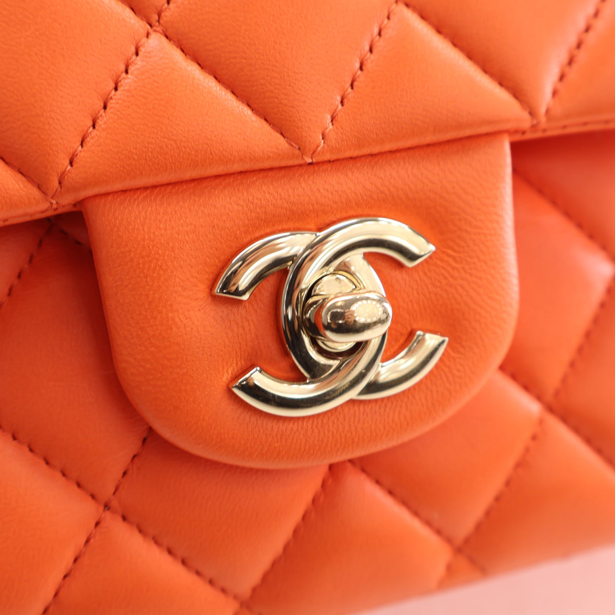 Pre-Owned Chanel Classic Double Flap Medium Lambskin Bag, gold hardware close-up, photo 4 of 16