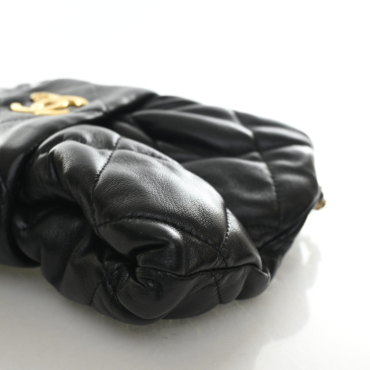 Chanel Mini Lambskin Bow Clutch With Chain, photo 8 of 13