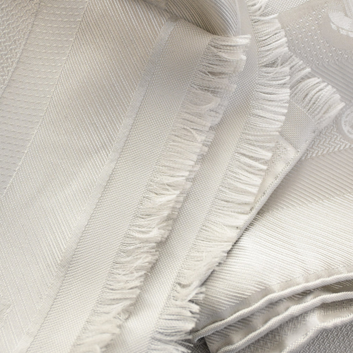 Pre-Owned Hermès Echarpe Foulard Les Sangles, flat lay, photo 4 of 9