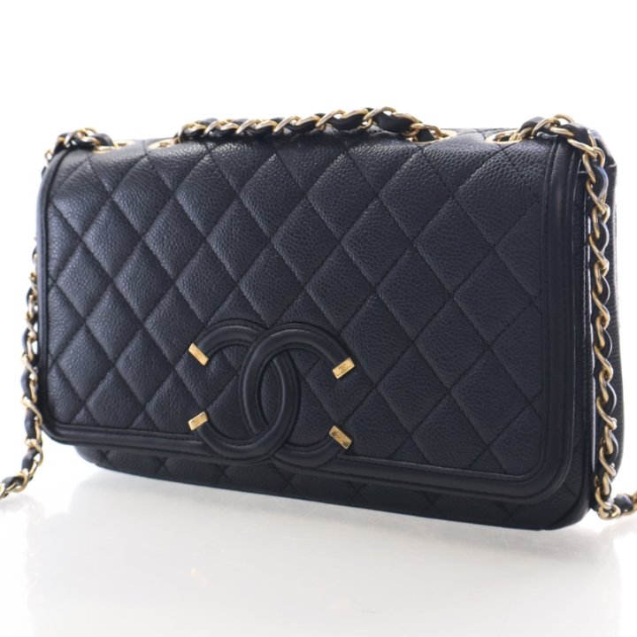 Chanel Medium Caviar Filigree Flap Bag, photo 3 of 16