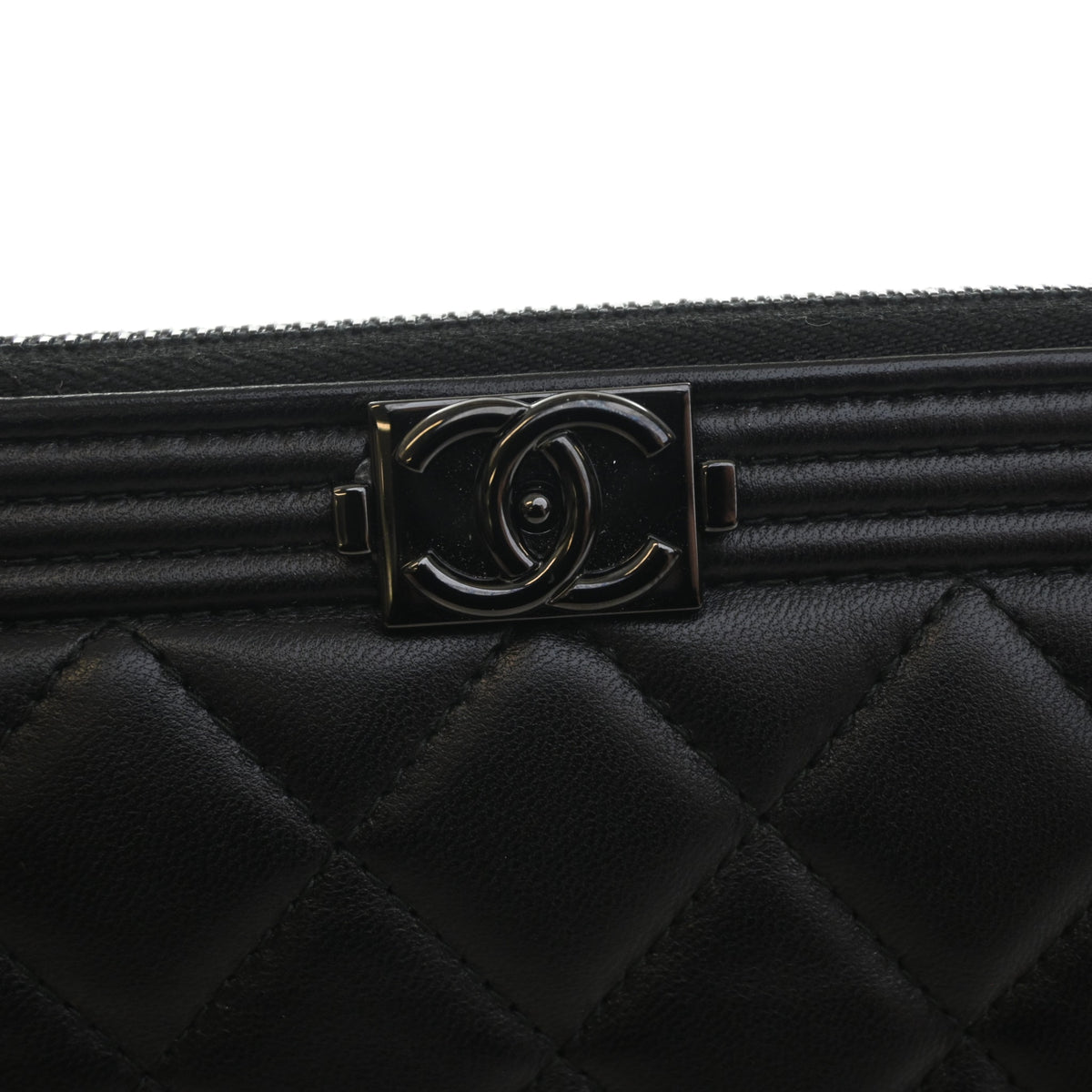 Chanel Lambskin Boy Zipped Pouch, photo 4 of 12