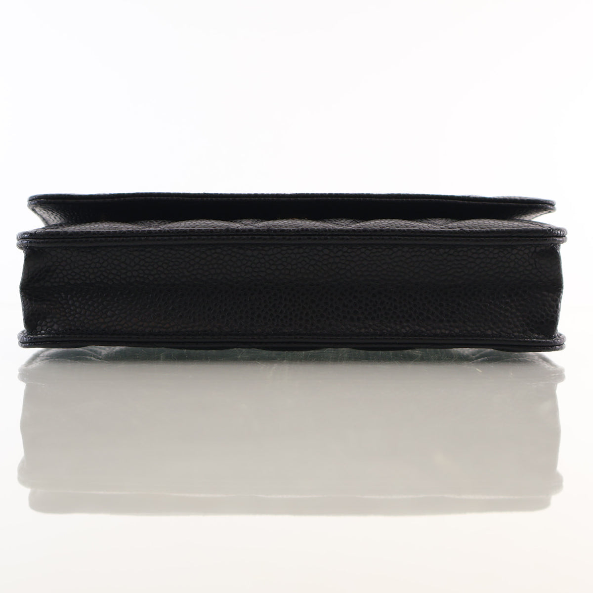 Pre-Owned Chanel Wallet On Chain Caviar Leather Classic WOC, base and feet view