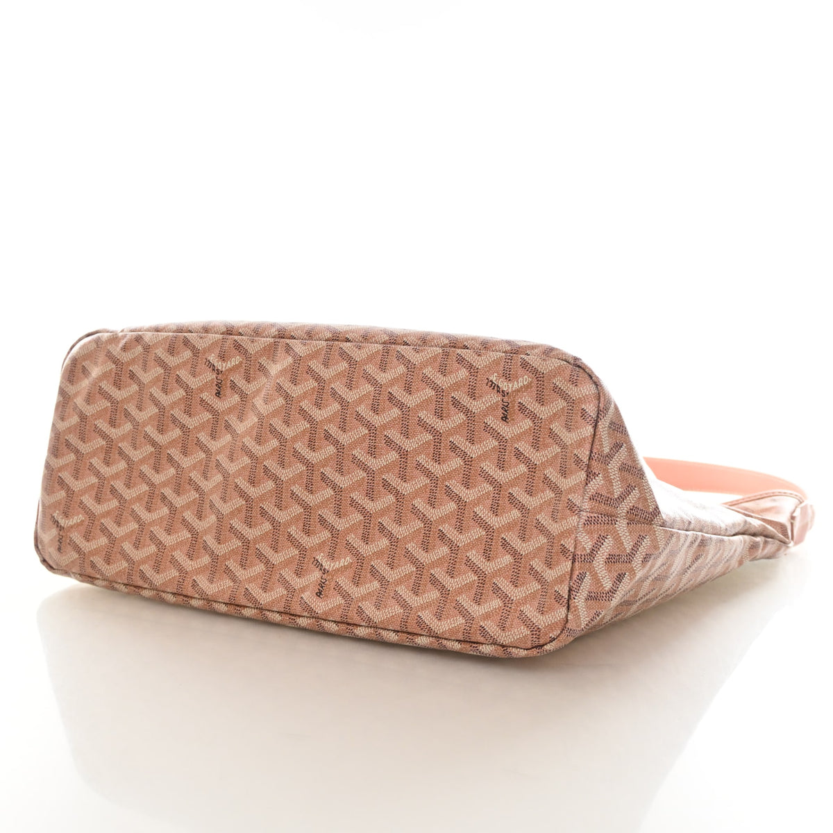 Pre-Owned Goyard PM Goyardine Boheme, base and feet view, photo 6 of 17