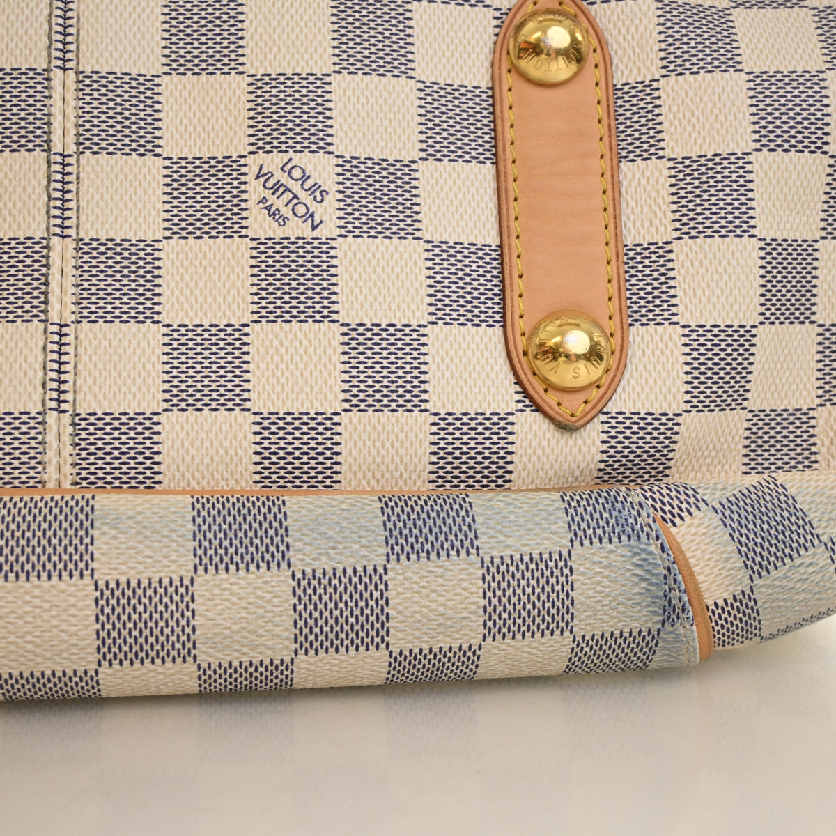 Vintage Louis Vuitton PM Damier Azur Galliera, corner and edge detail, photo 20 of 21