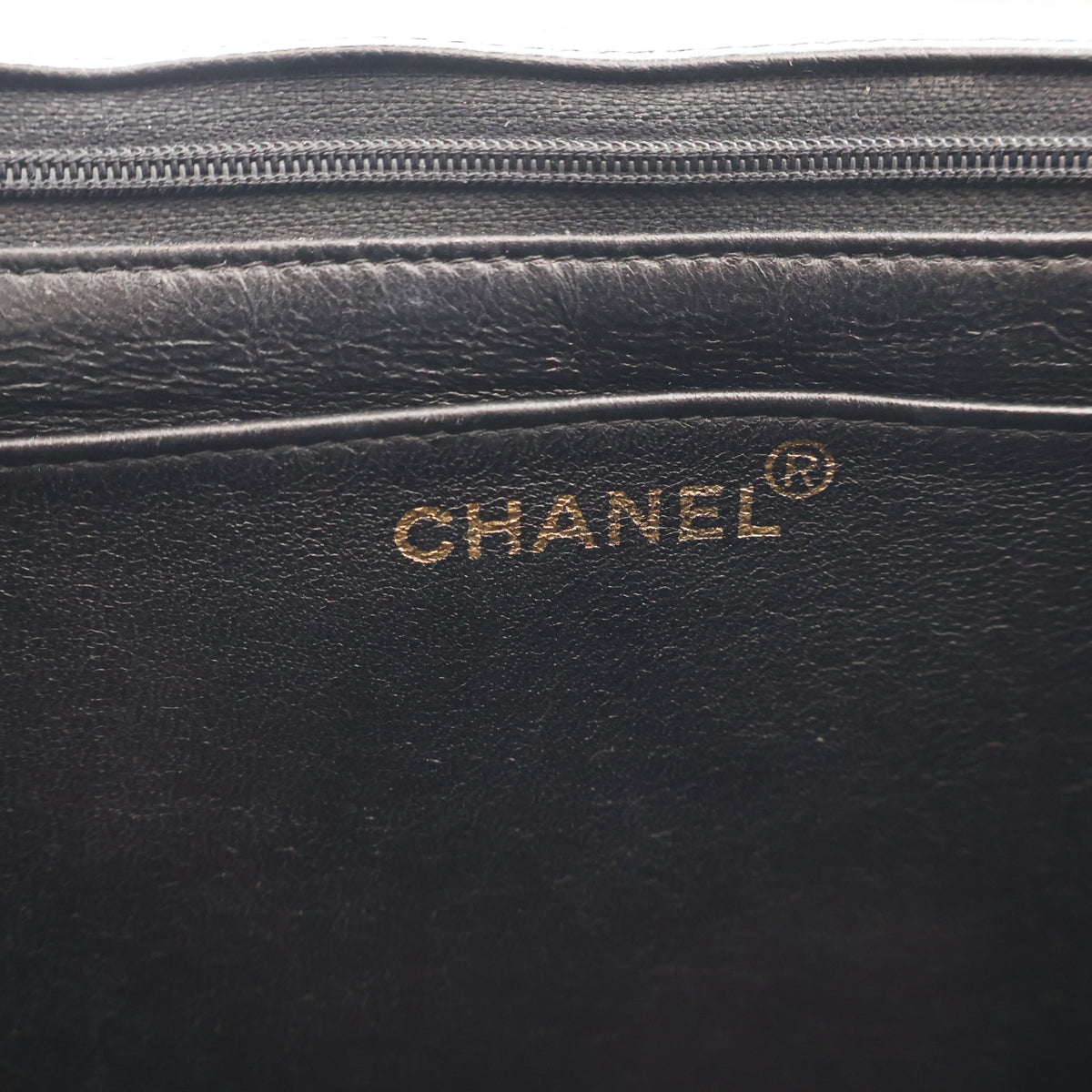 Vintage Chanel Flap Bag Jumbo Caviar Leather Classic Single, logo detail