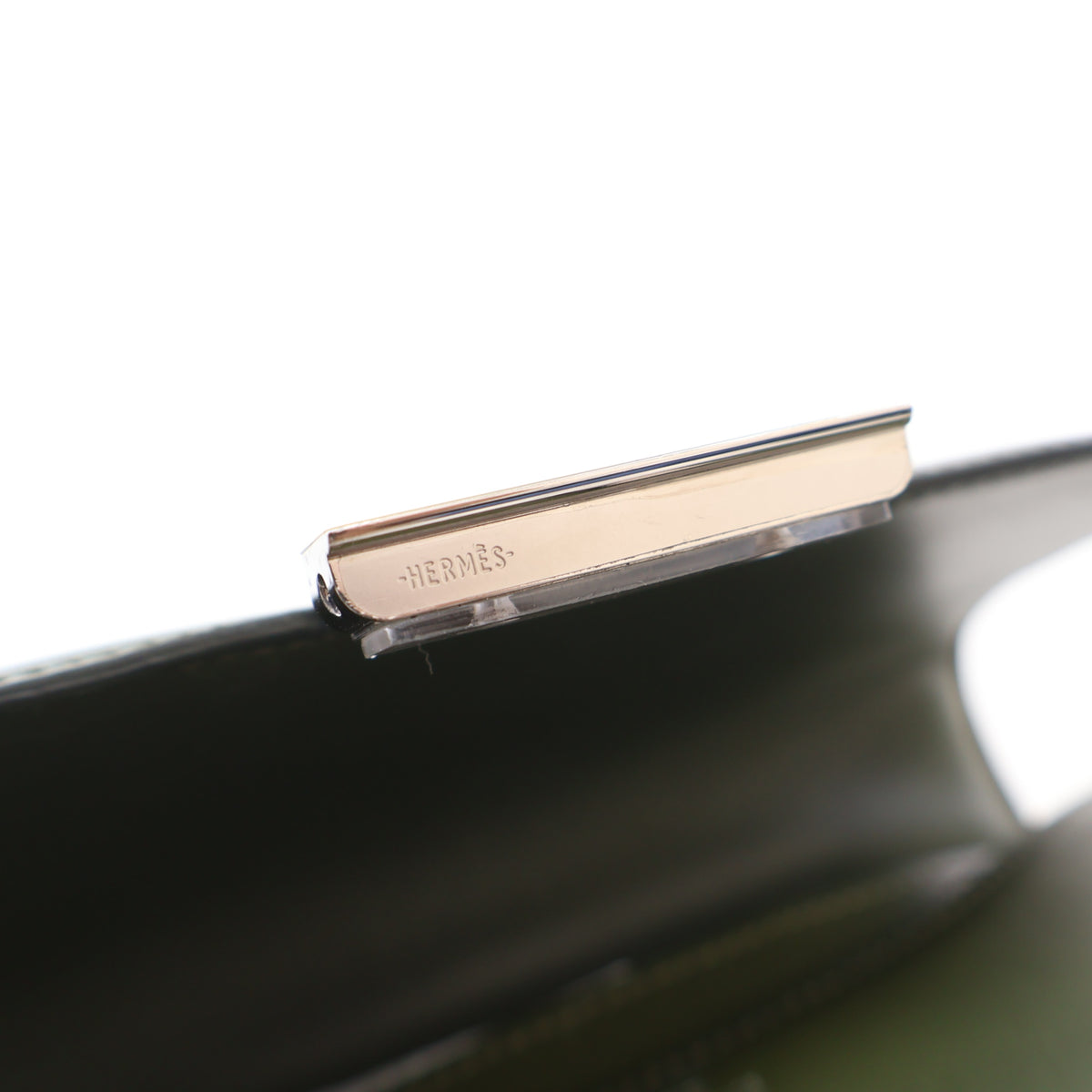 Pre-Owned Hermès Constance 18 Canopée Tadelakt Leather, gold hardware close-up
