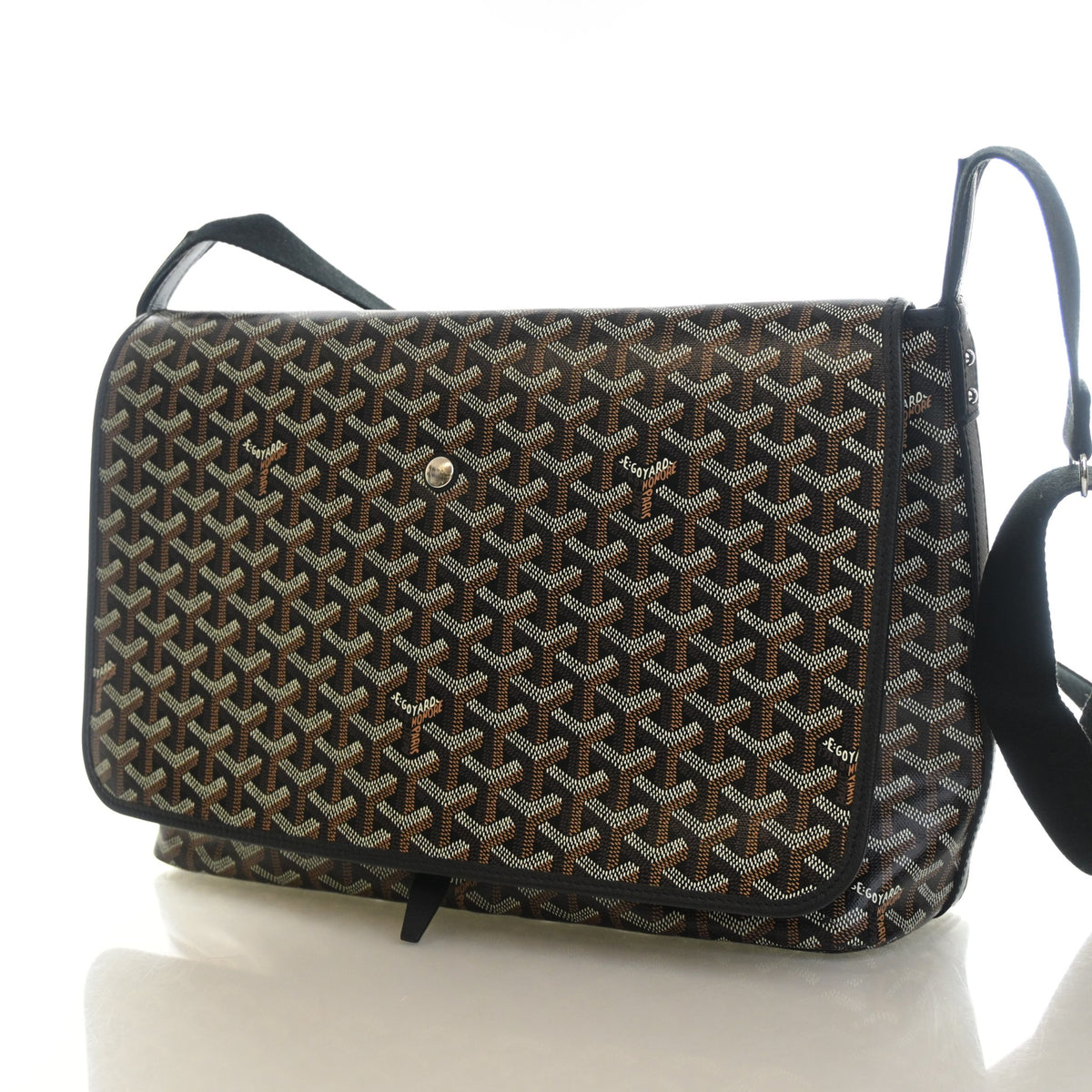 Pre-Owned Goyard MM Goyardine Captien, side profile