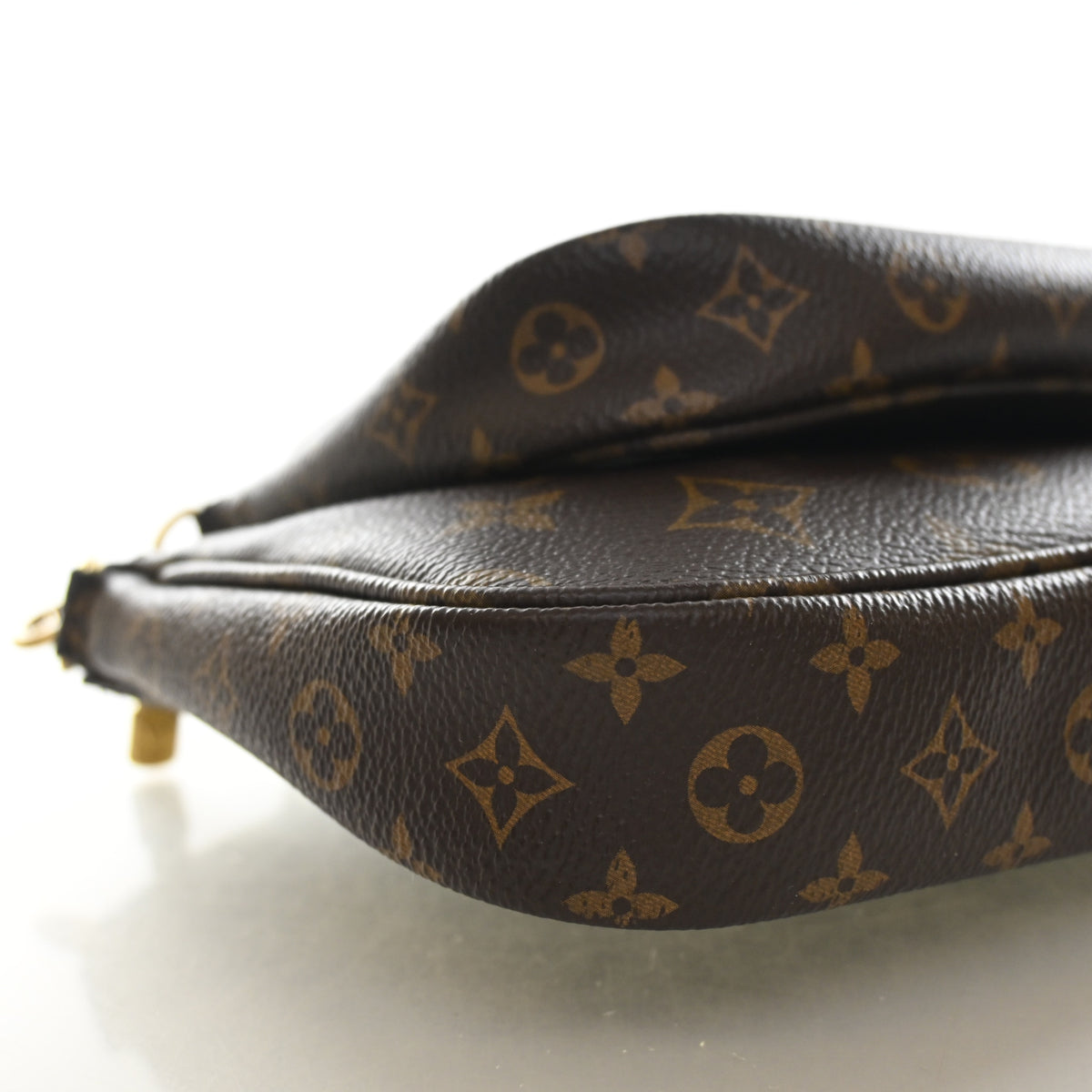 Pre-Owned Louis Vuitton Pochette Monogram Multi Accessoires, side profile, photo 6 of 16
