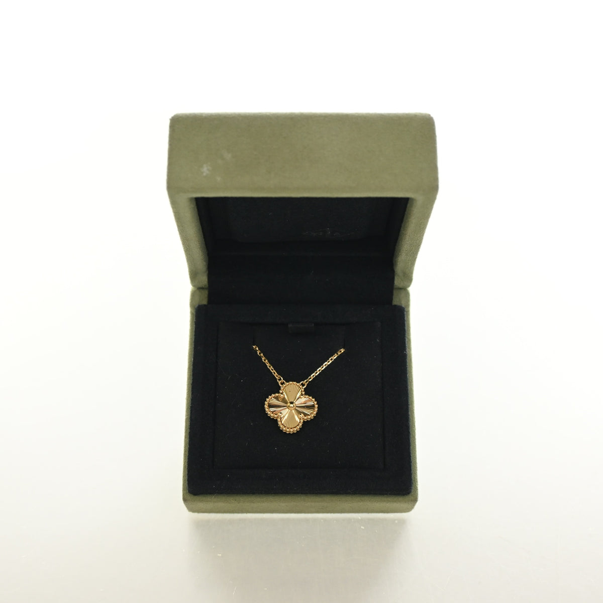 Van Cleef & Arpels 18K Yellow Gold Guilloche Vintage Alhambra Pendant, photo 1 of 7
