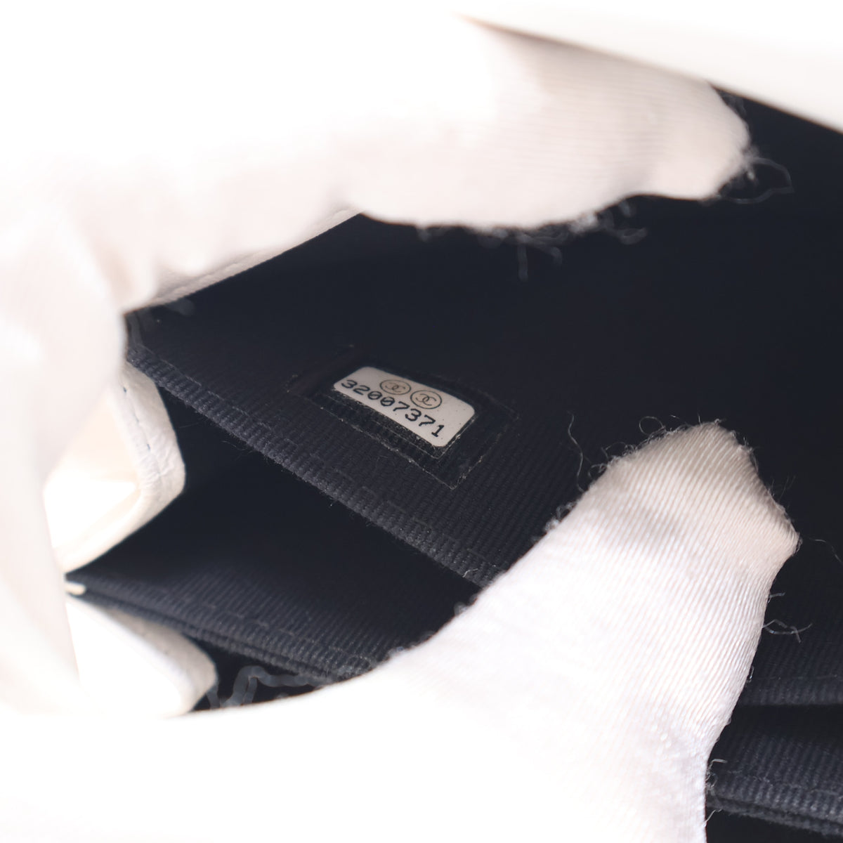 Pre-Owned Chanel Wallet On Chain Lambskin, interior label and date code