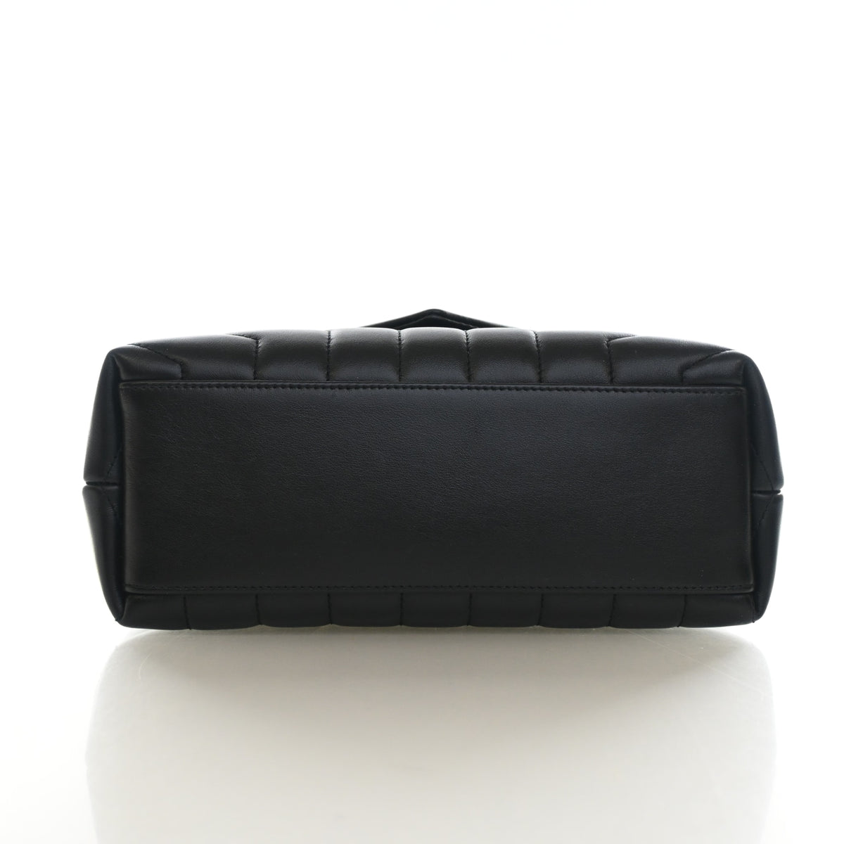 Pre-Owned Saint Laurent Loulou Small Calfskin, base and feet view, photo 9 of 10