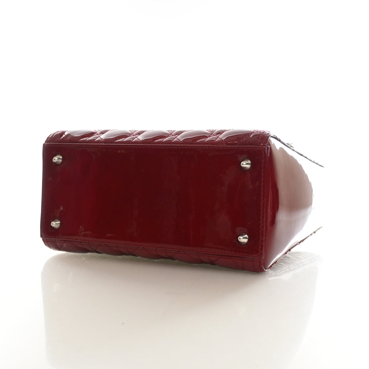 Pre-Owned Christian Dior Lady Dior Medium Patent Leather, base and feet view, photo 7 of 16