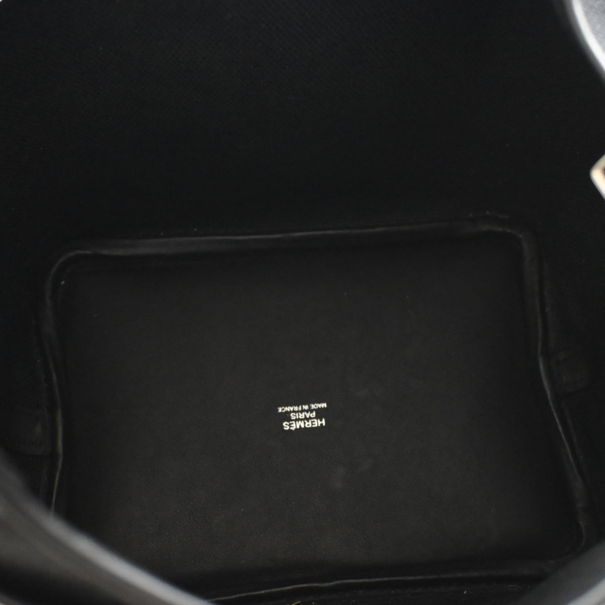 Pre-Owned Hermès Picotin Lock 18 Noir Toile Goeland Cargo, open interior with lining