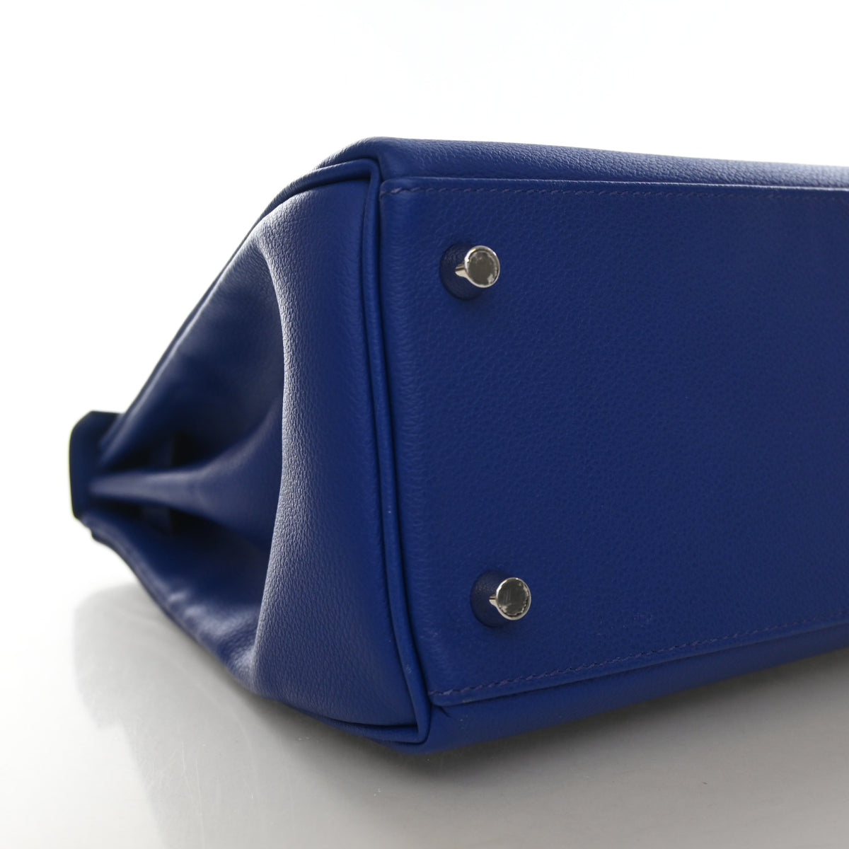 Pre-Owned Hermès Kelly 28 Bleu Royal Evercolor Leather Verso, base view
