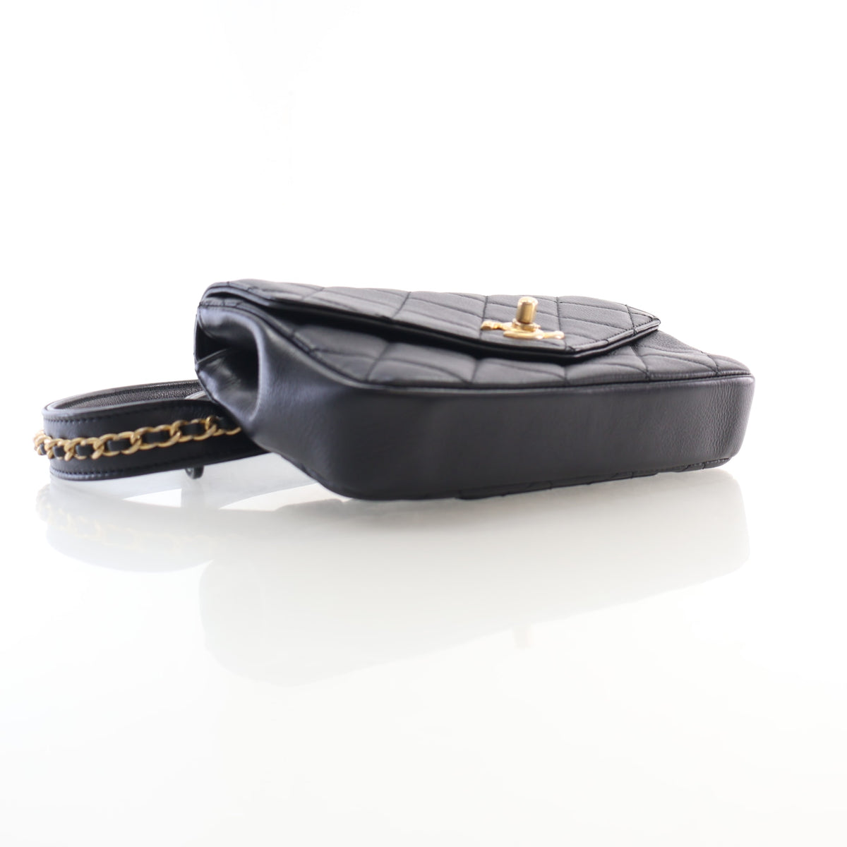 Pre-Owned Chanel Belt Bag Lambskin, side view