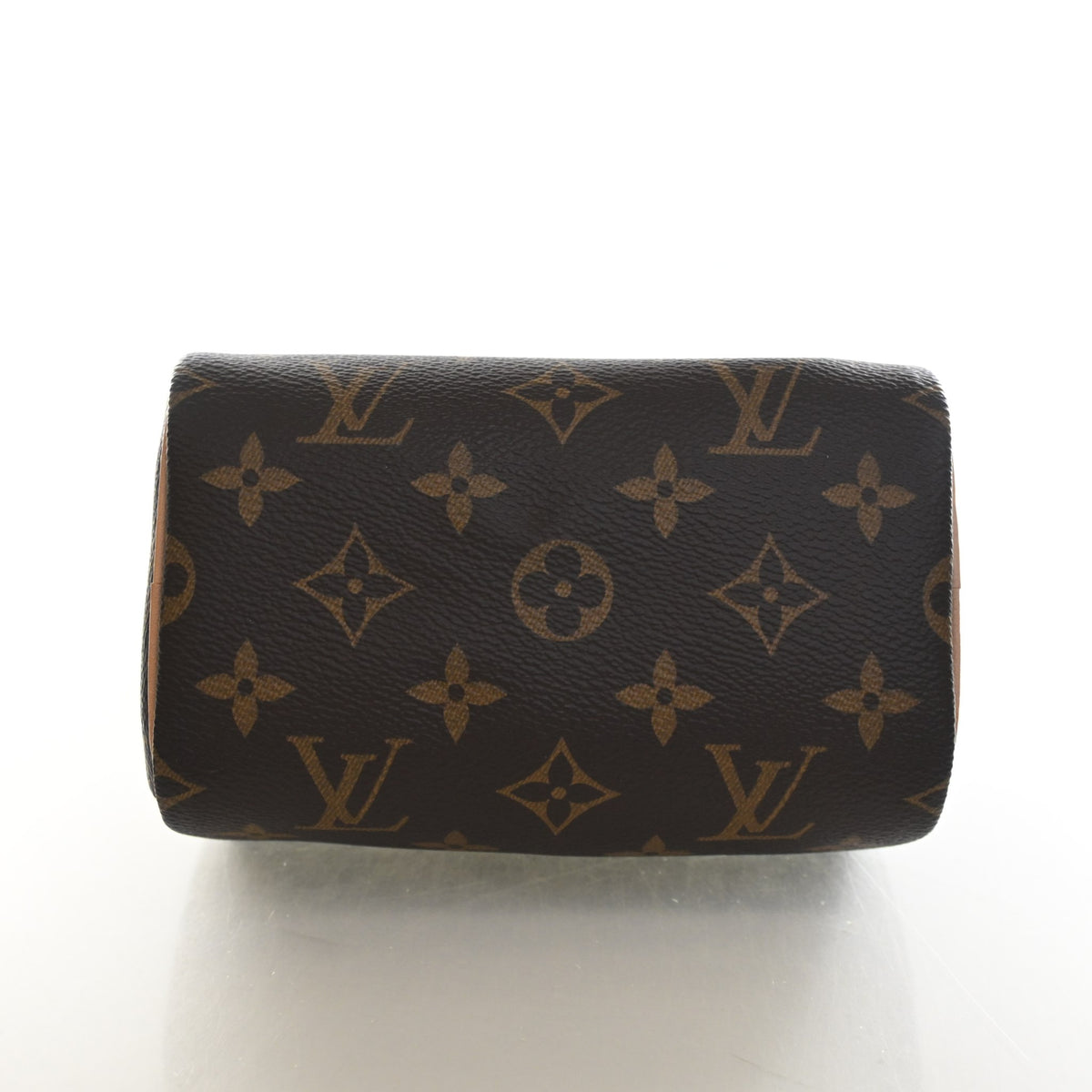 Pre-Owned Louis Vuitton Nano Speedy Monogram Bandouliere, base and feet view, photo 8 of 12