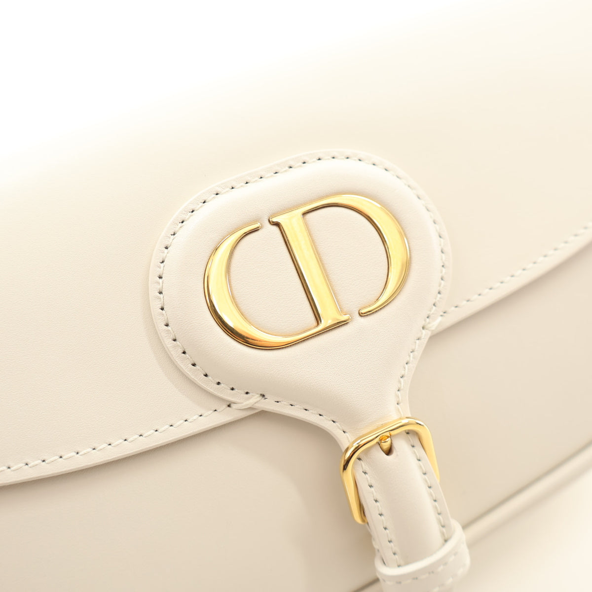 Pre-Owned Christian Dior Flap Bag Calfskin Bobby East West, gold hardware close-up