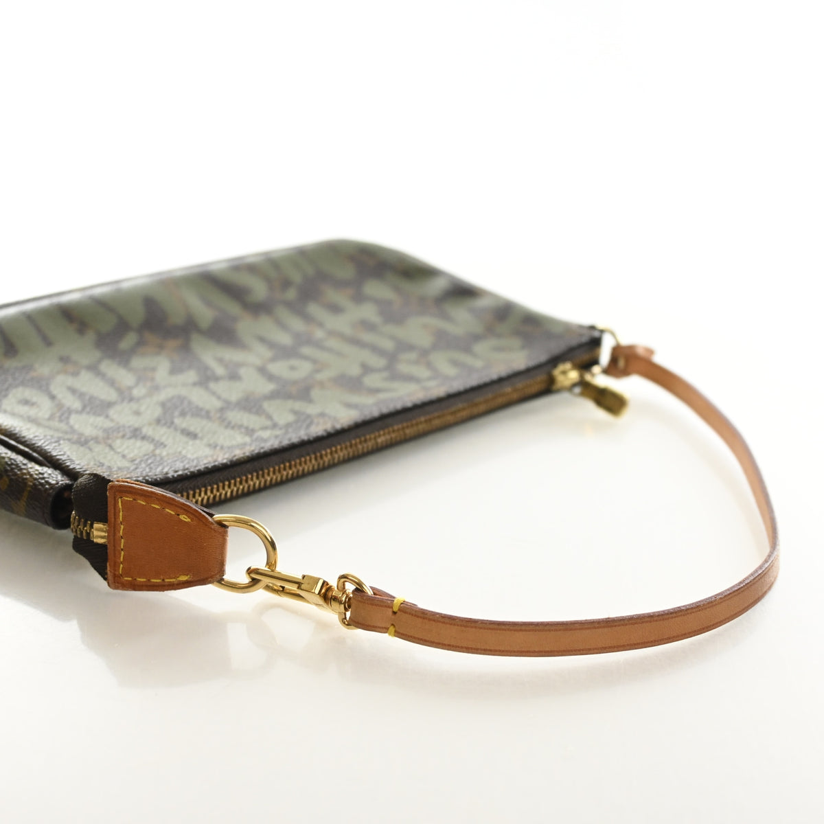 Vintage Louis Vuitton Pochette X Stephen Sprouse Monogram Graffiti Accessoires, side profile, photo 9 of 12