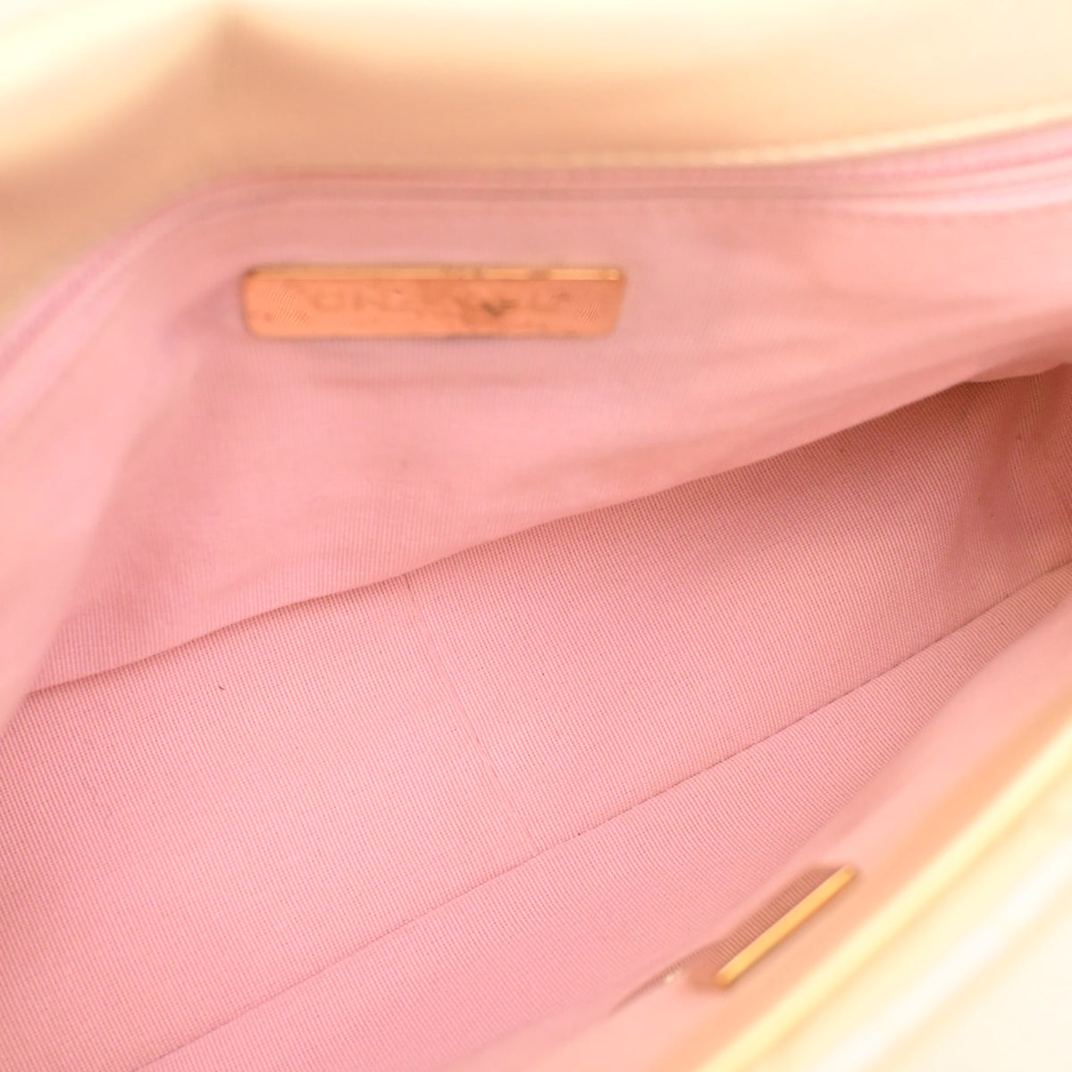 Pre-Owned Chanel 19 Flap Bag Medium Lambskin, open interior with lining, photo 12 of 16