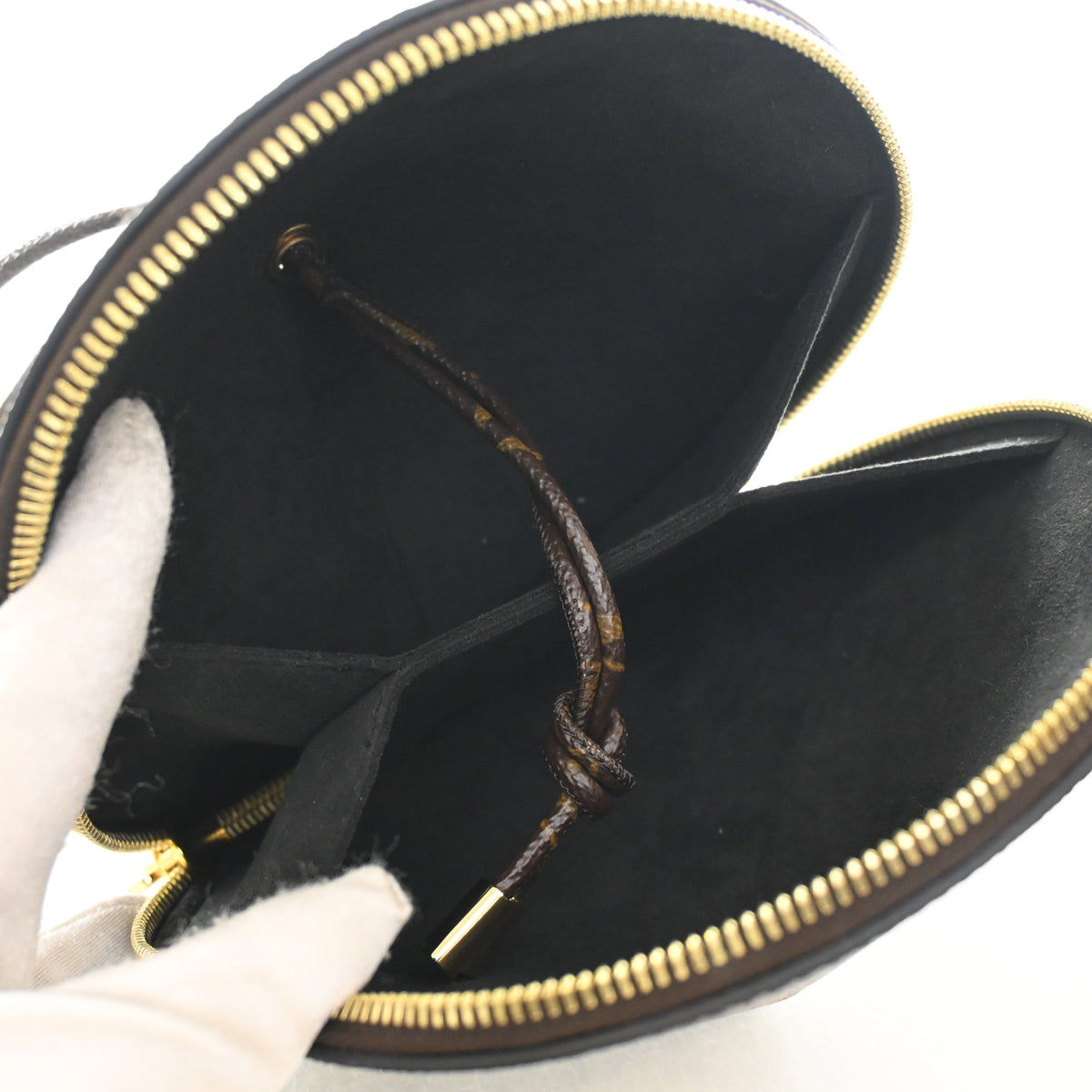 Pre-Owned Louis Vuitton Monogram Toupie, open interior