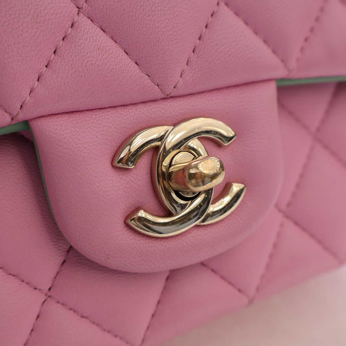 Pre-Owned Chanel Classic Flap Mini Lambskin Rectangular Top Handle Bag, gold hardware close-up, photo 4 of 20