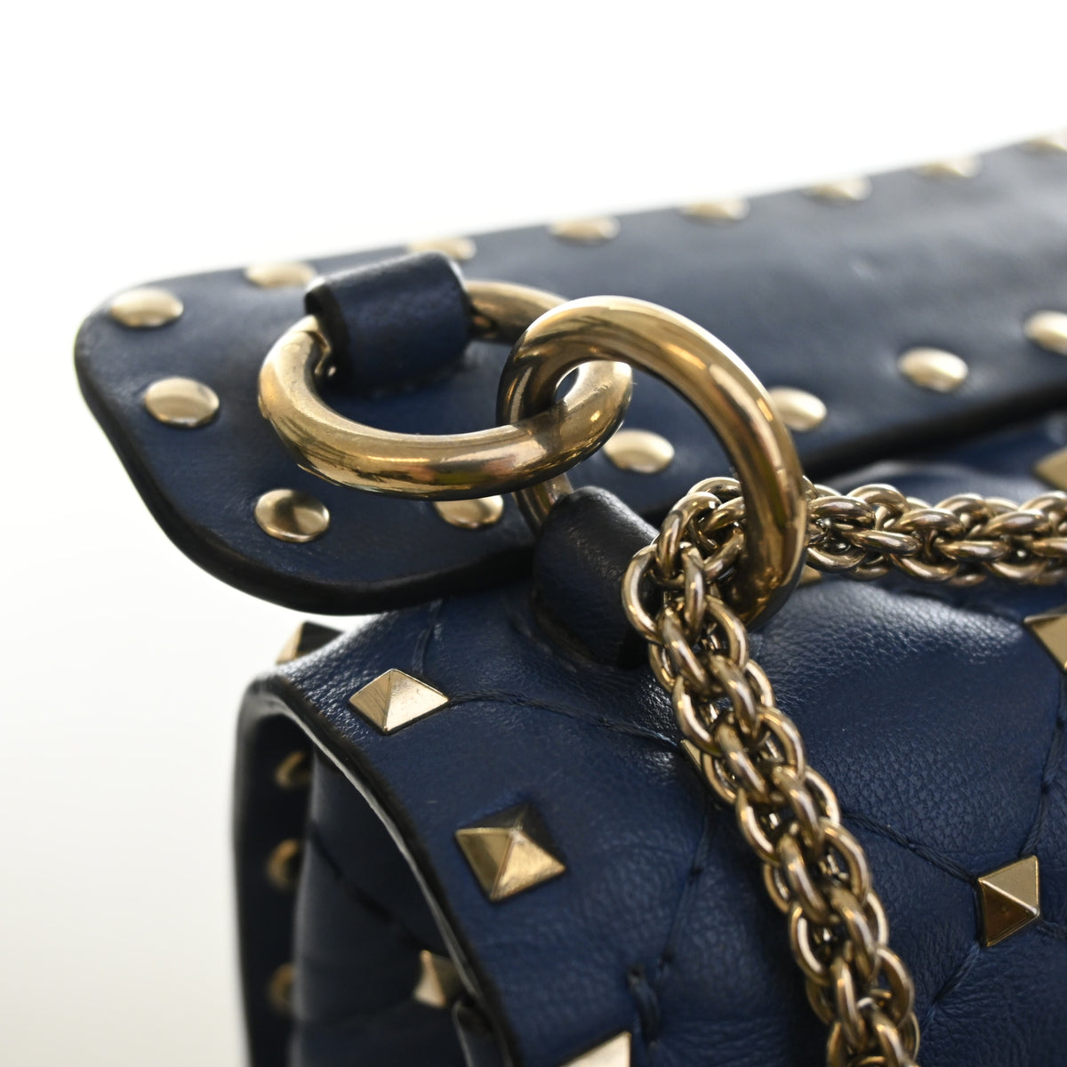 Pre-Owned Valentino Shoulder Bag Lambskin Rockstud Spike, gold hardware